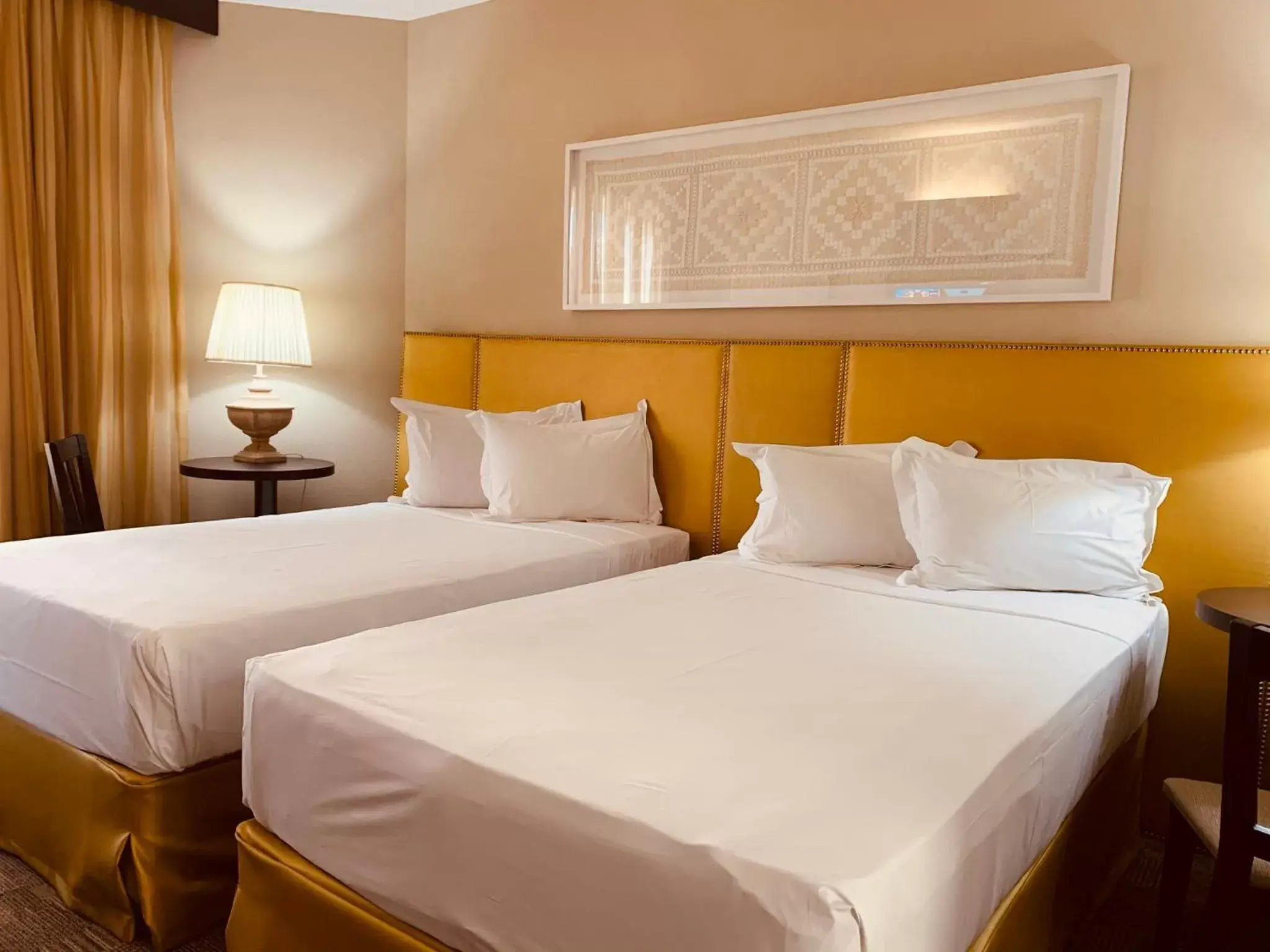 Standard Twin Room - single occupancy in Ouro Minas Hotel Belo Horizonte, Dolce by Wyndham