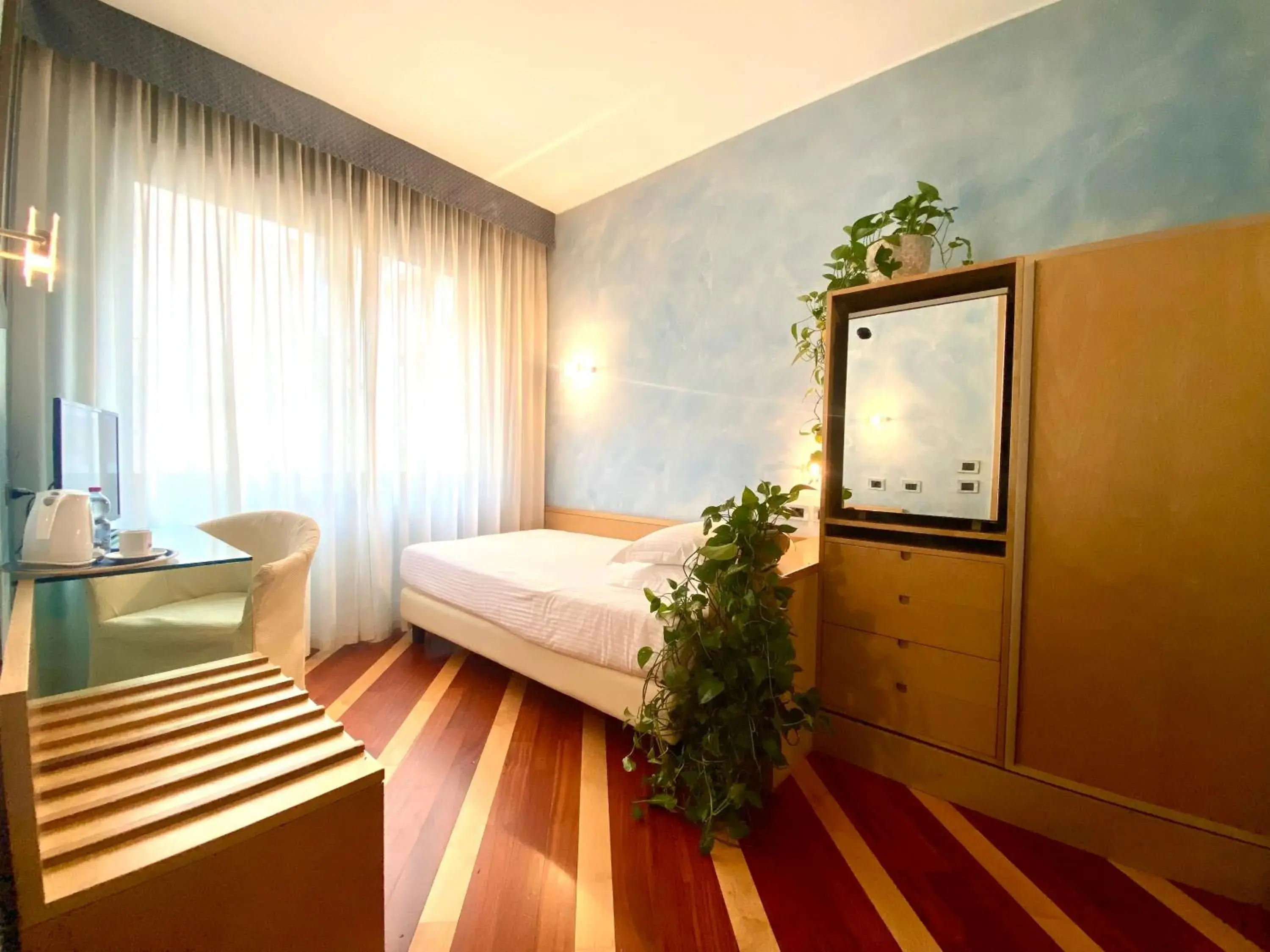 Bedroom, Bed in Hotel Sanpi Milano