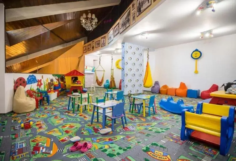 Kids's club, Kid's Club in Alpin ApartHotel 2302