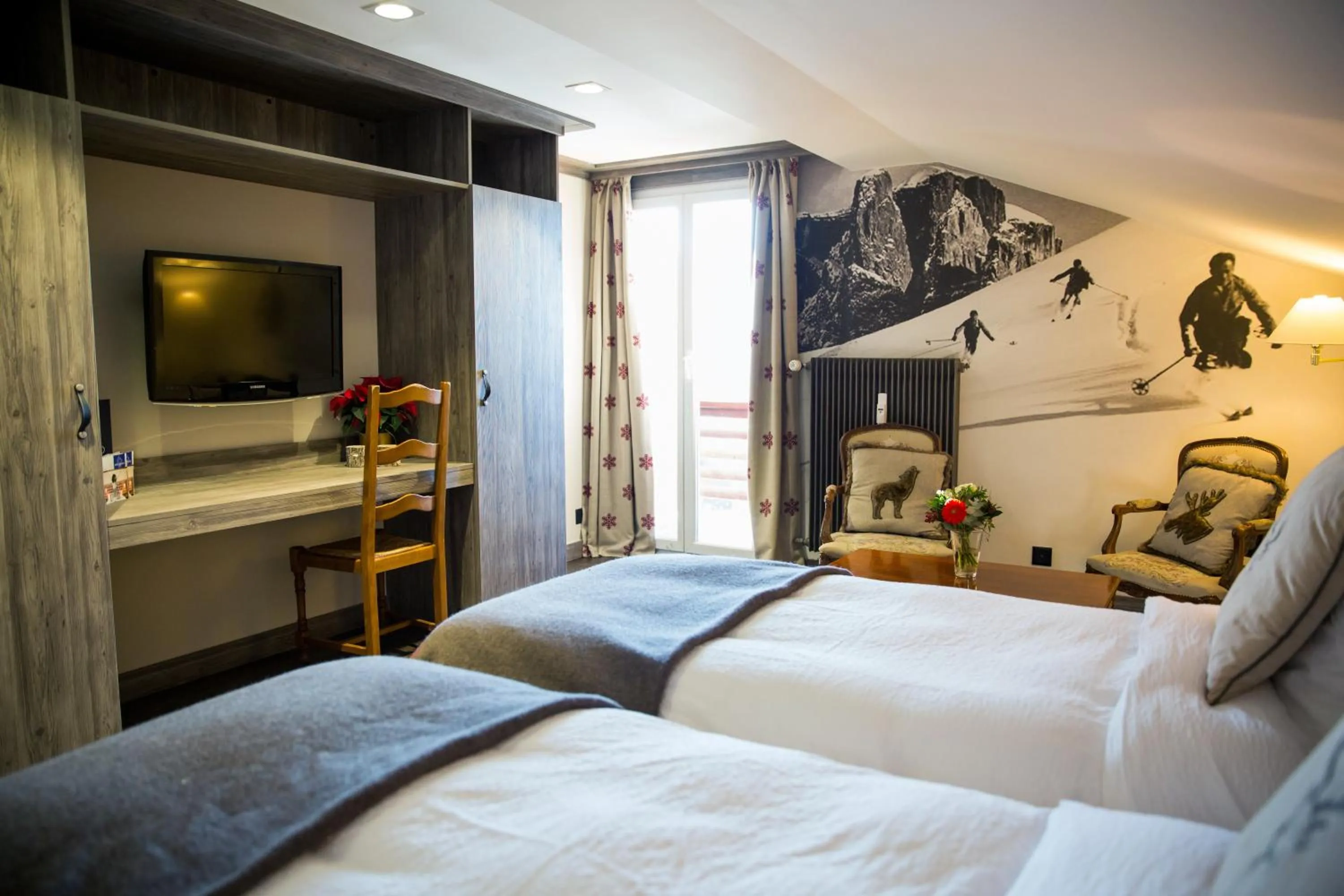 Day, Bed in Hotel Bristol Verbier