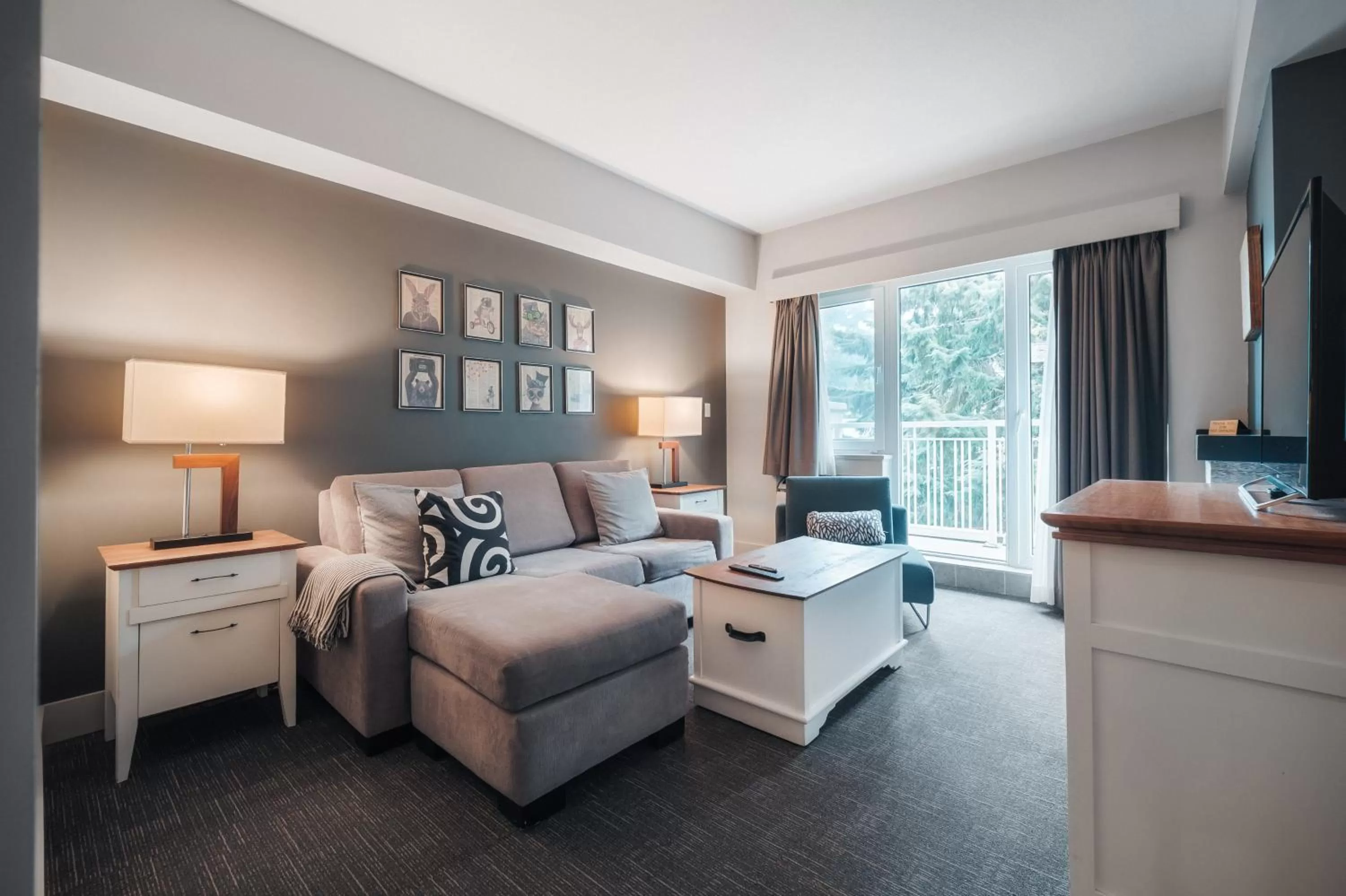 Living room in Summit Lodge Boutique Hotel by Paradox