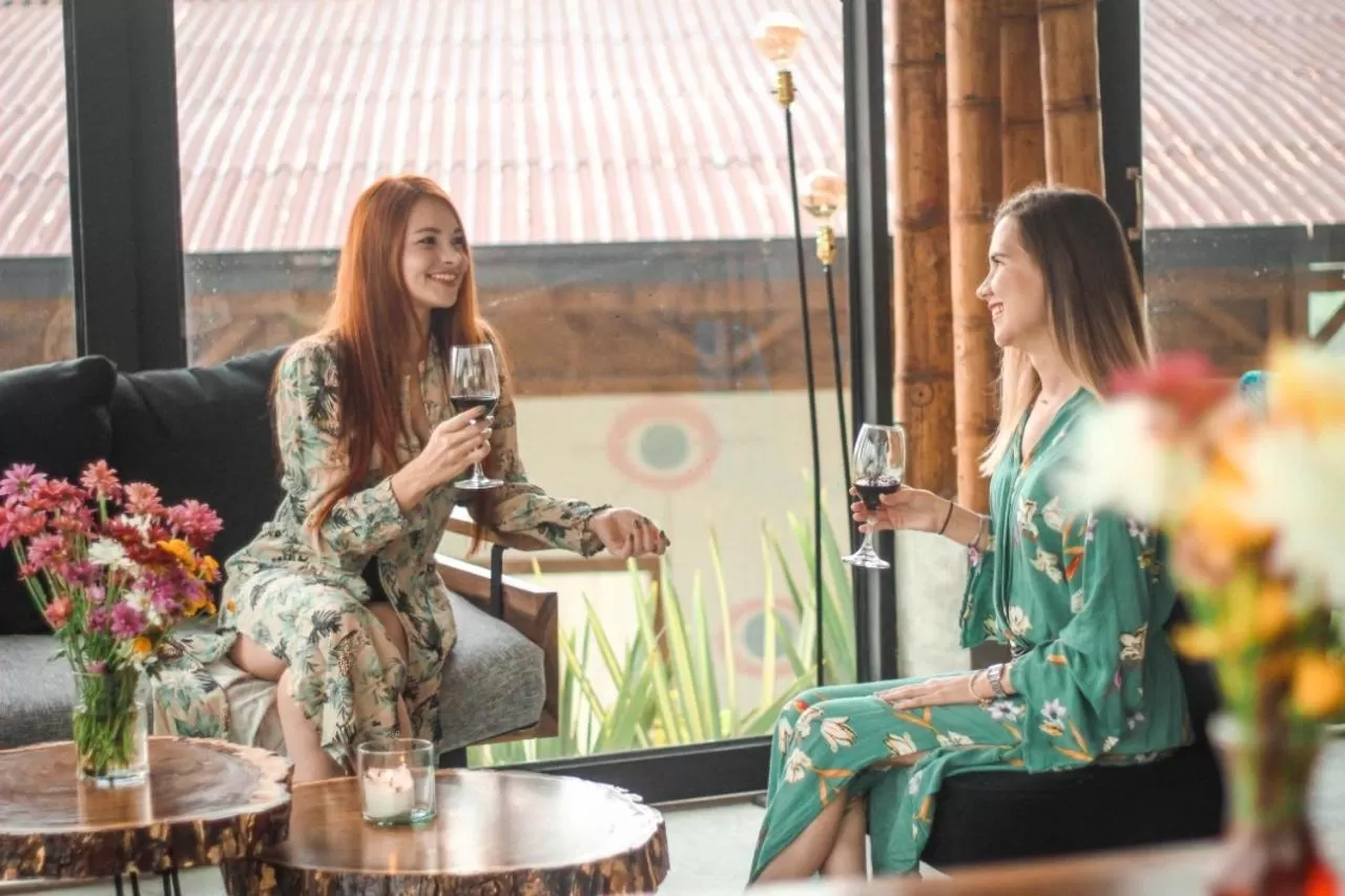 People in Ecohotel Monte Tierra Habitaciones y Glamping