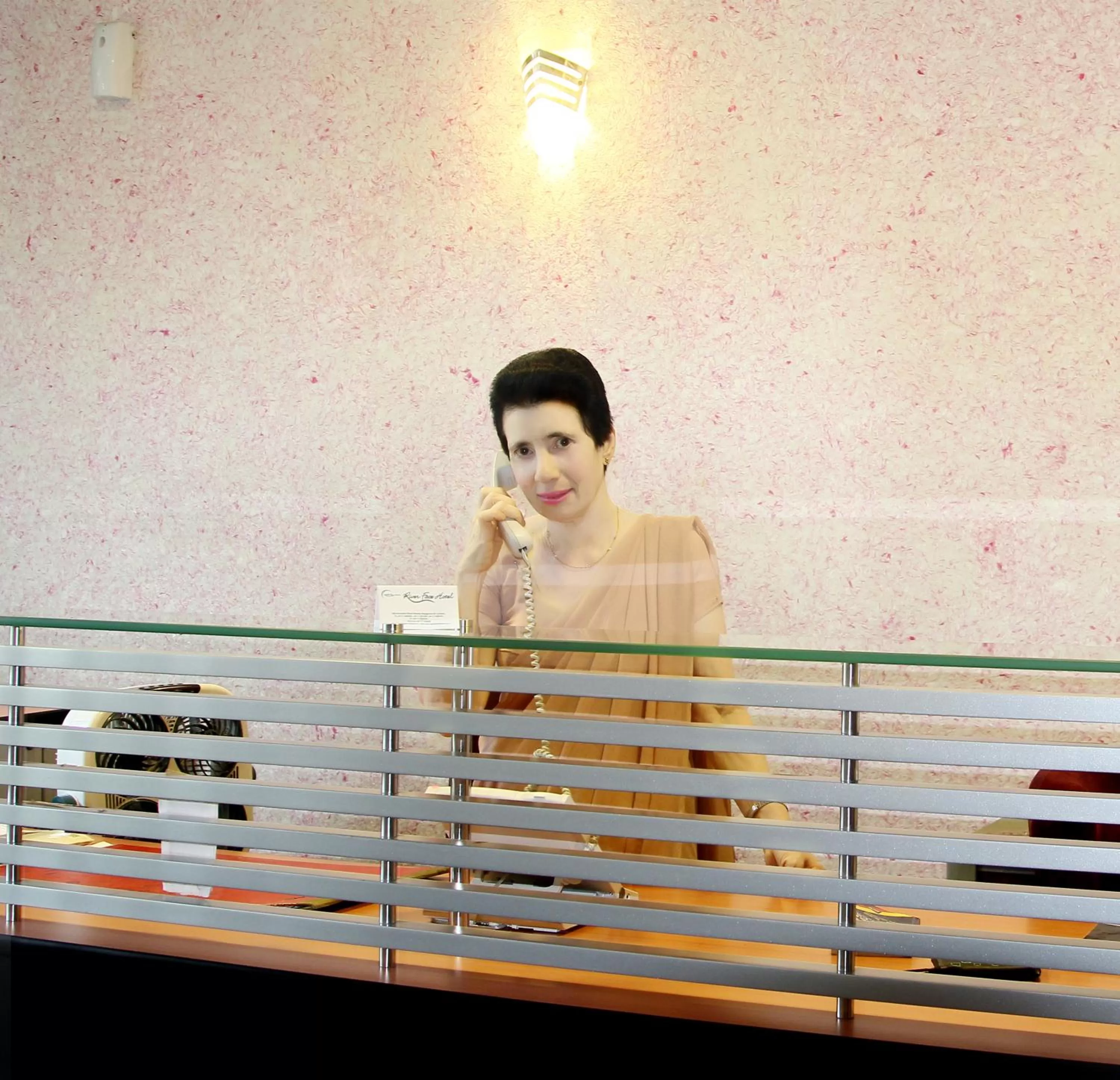 Opulent River Face Hotel