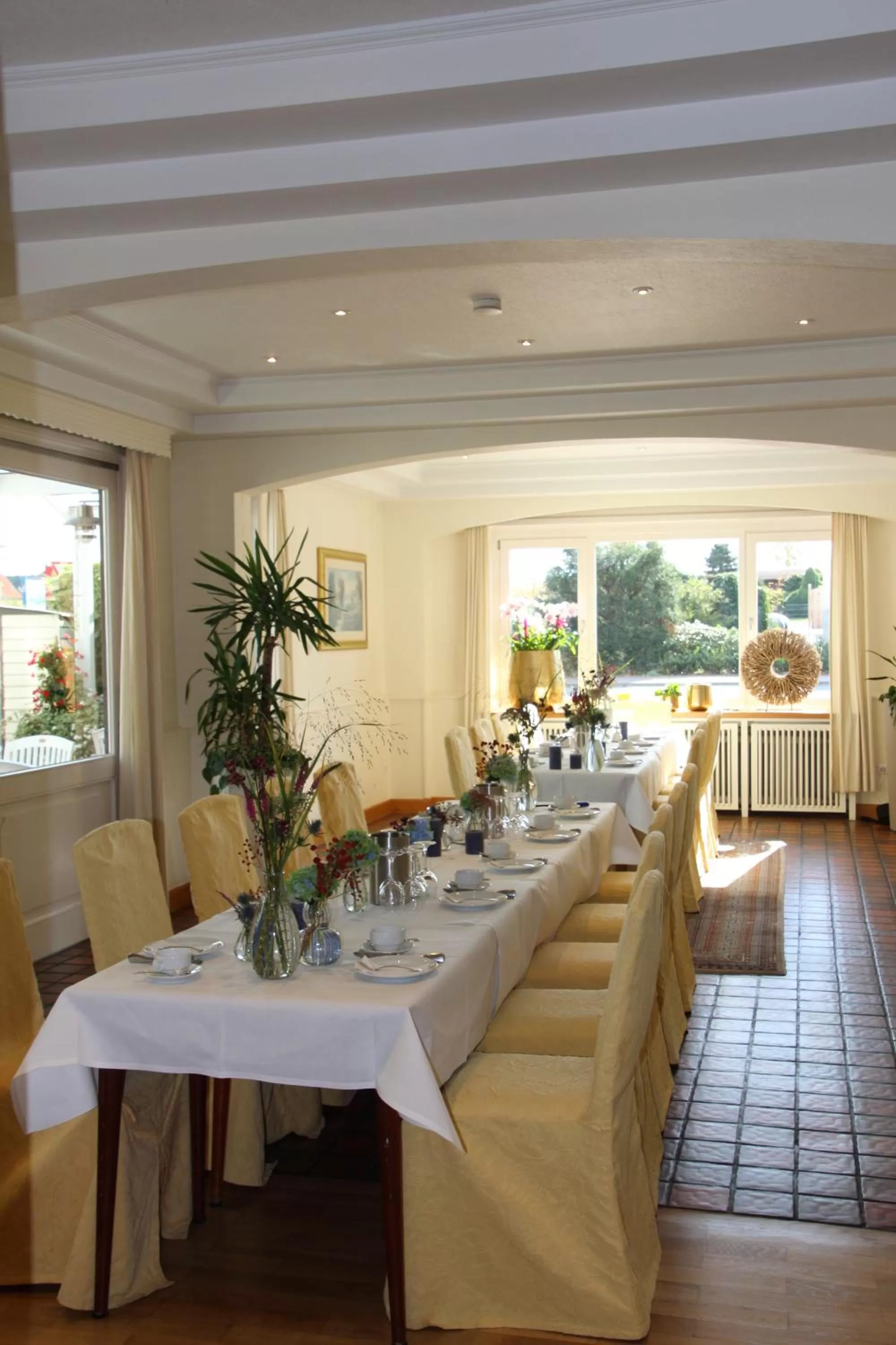 Restaurant/places to eat in Hotel Lingemann