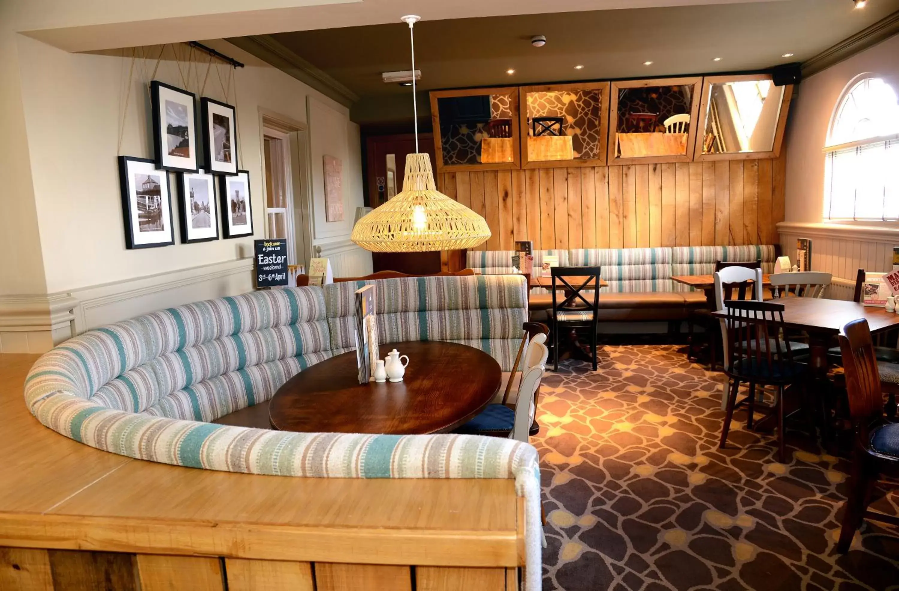 Restaurant/places to eat, Seating Area in Crewe & Harpur, Derby by Marston's Inns