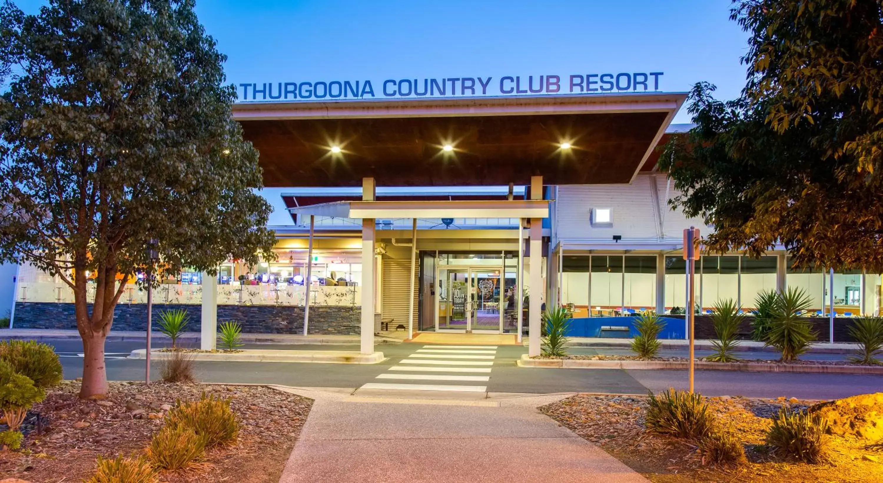 Facade/entrance in Thurgoona Country Club Resort Facade/entrance in Thurgoona Country Club Resort