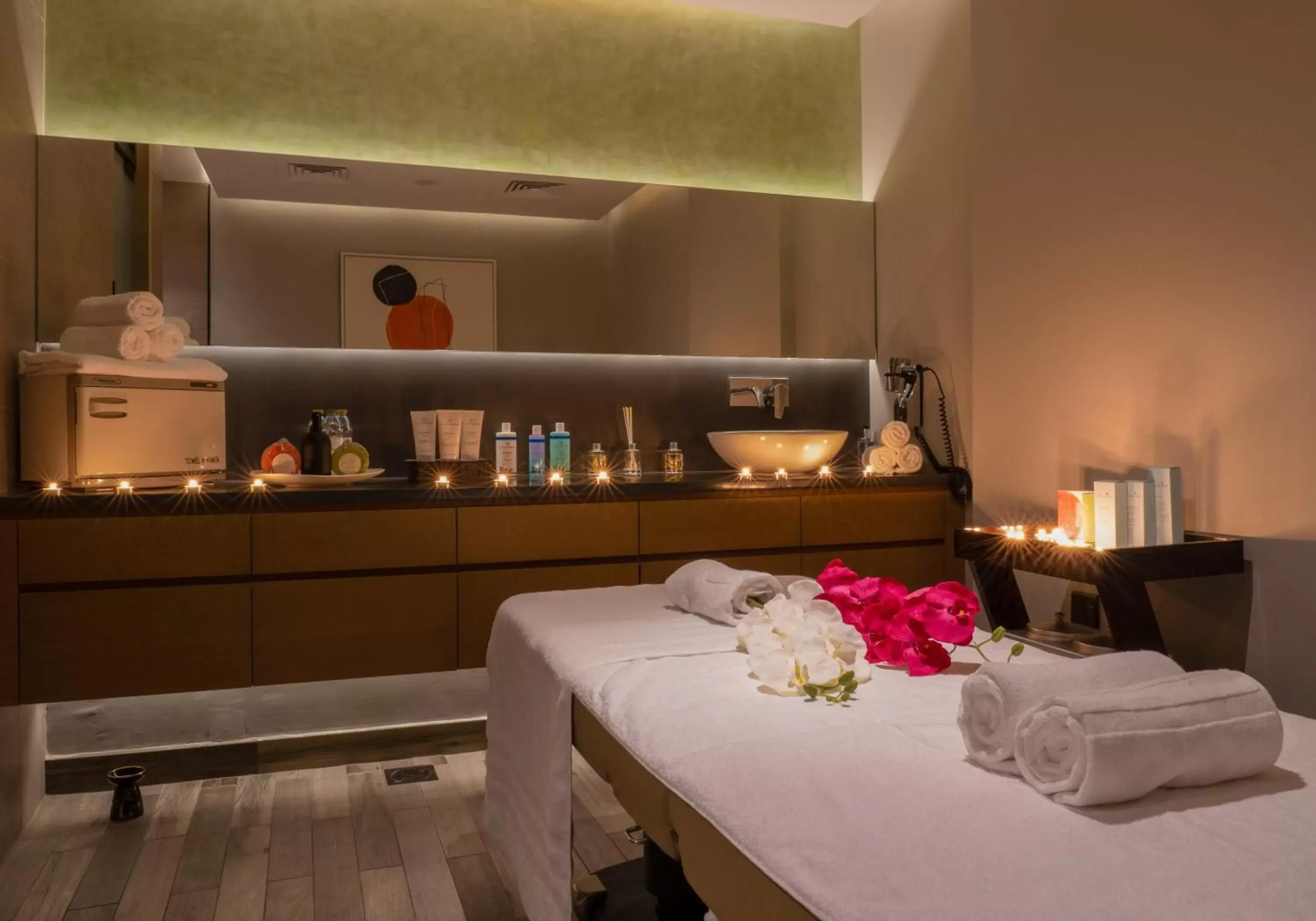Massage in Al Khoory Courtyard Hotel