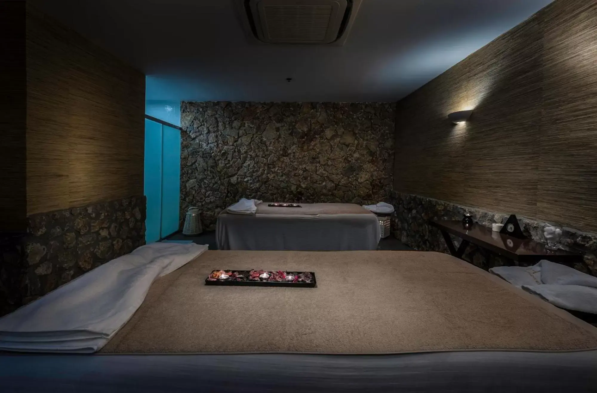 Spa and wellness centre/facilities, Bed in Diamond Deluxe Hotel - Adults Only