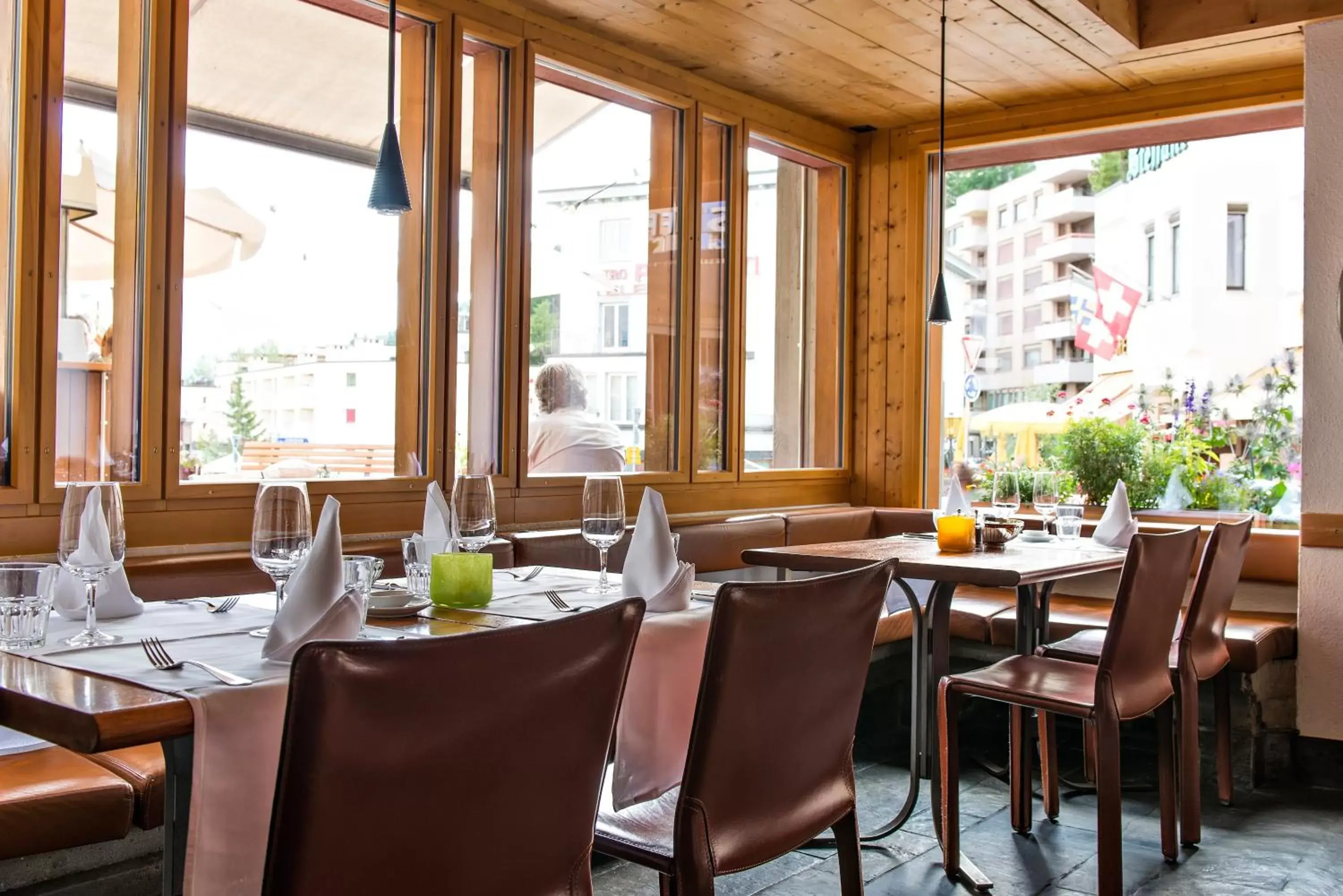Restaurant/places to eat in Hauser Hotel St. Moritz Restaurant/places to eat in Hauser Hotel St. Moritz
