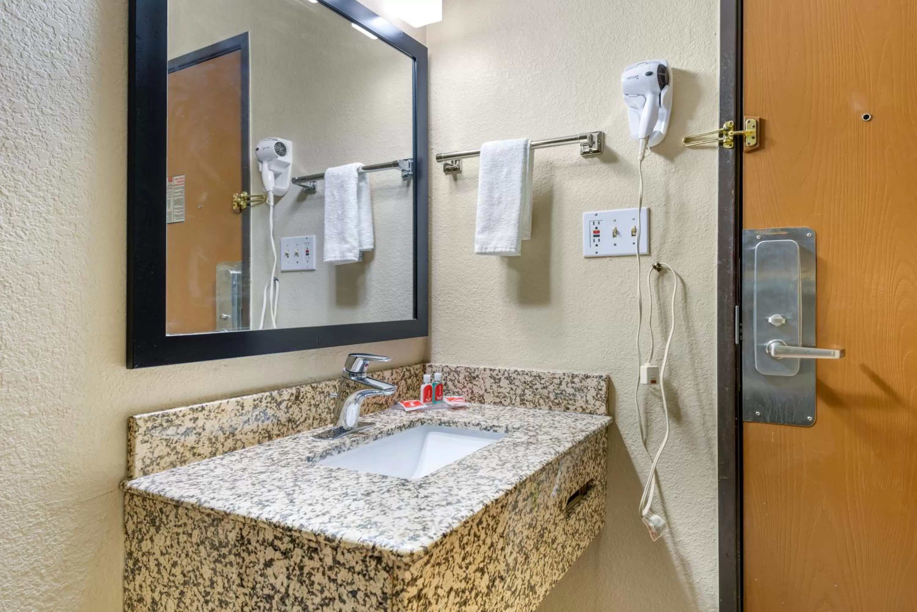 Econo Lodge La Crosse North