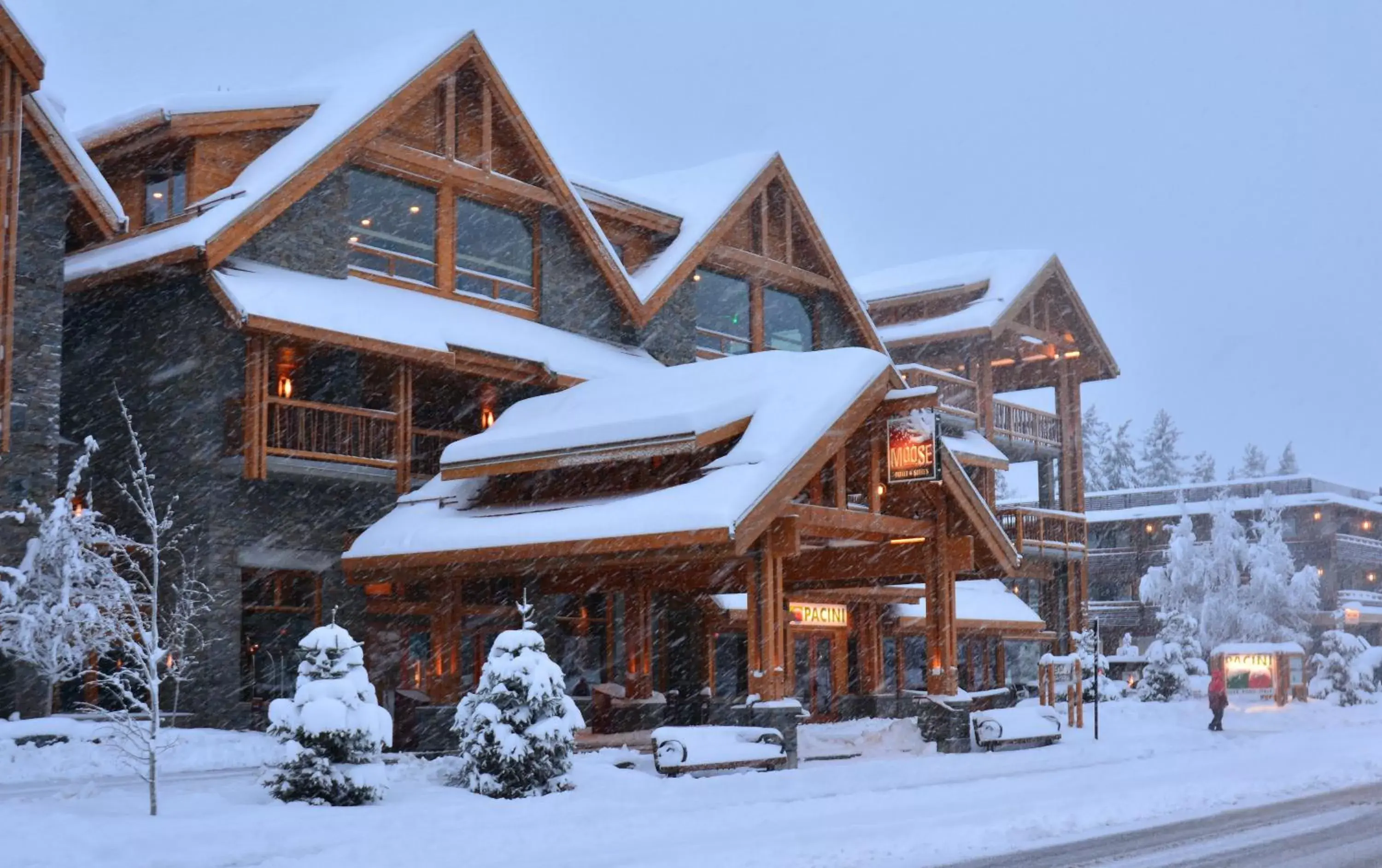 Facade/entrance, Winter in Moose Hotel and Suites