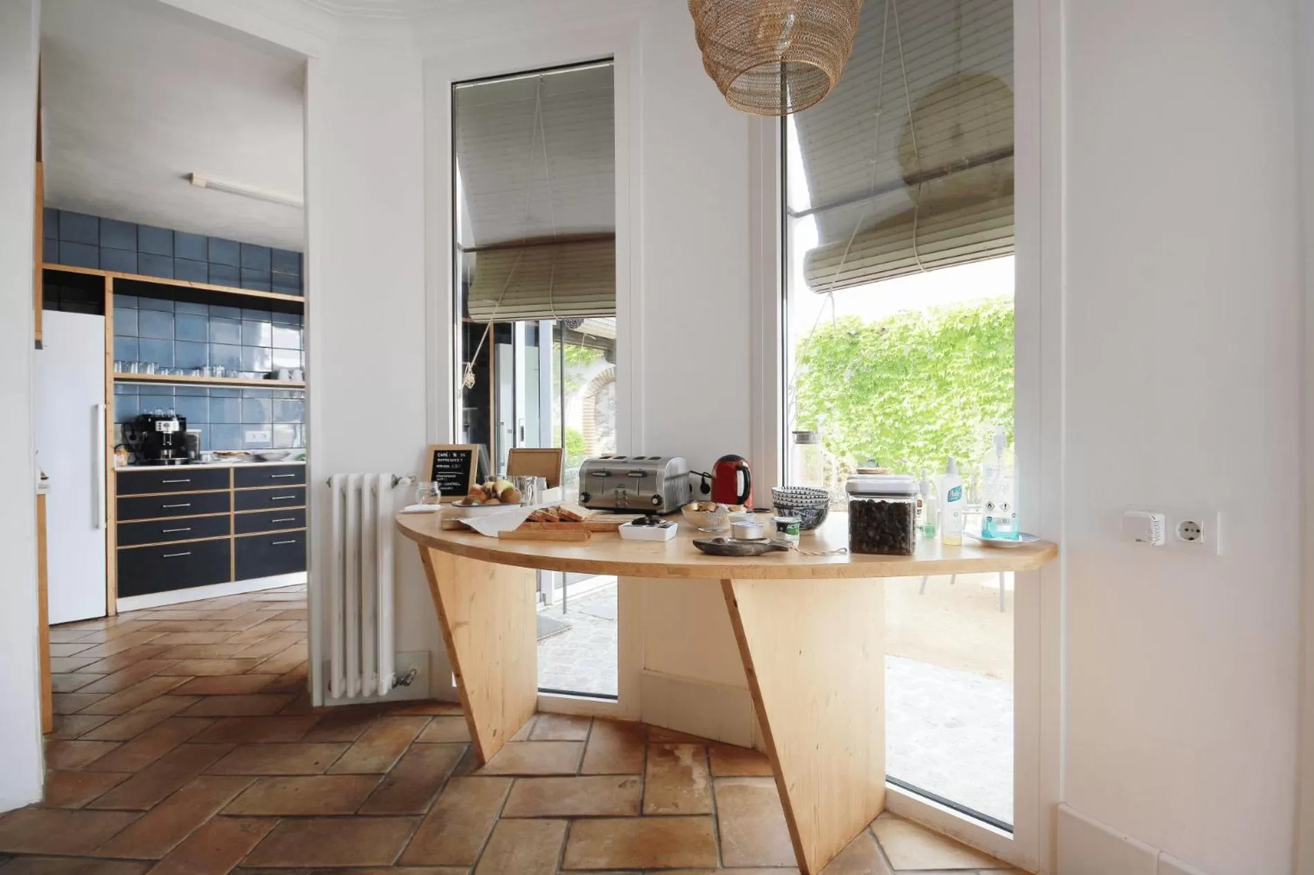 Kitchen/Kitchenette in B&B Sant Pol - Adults Only