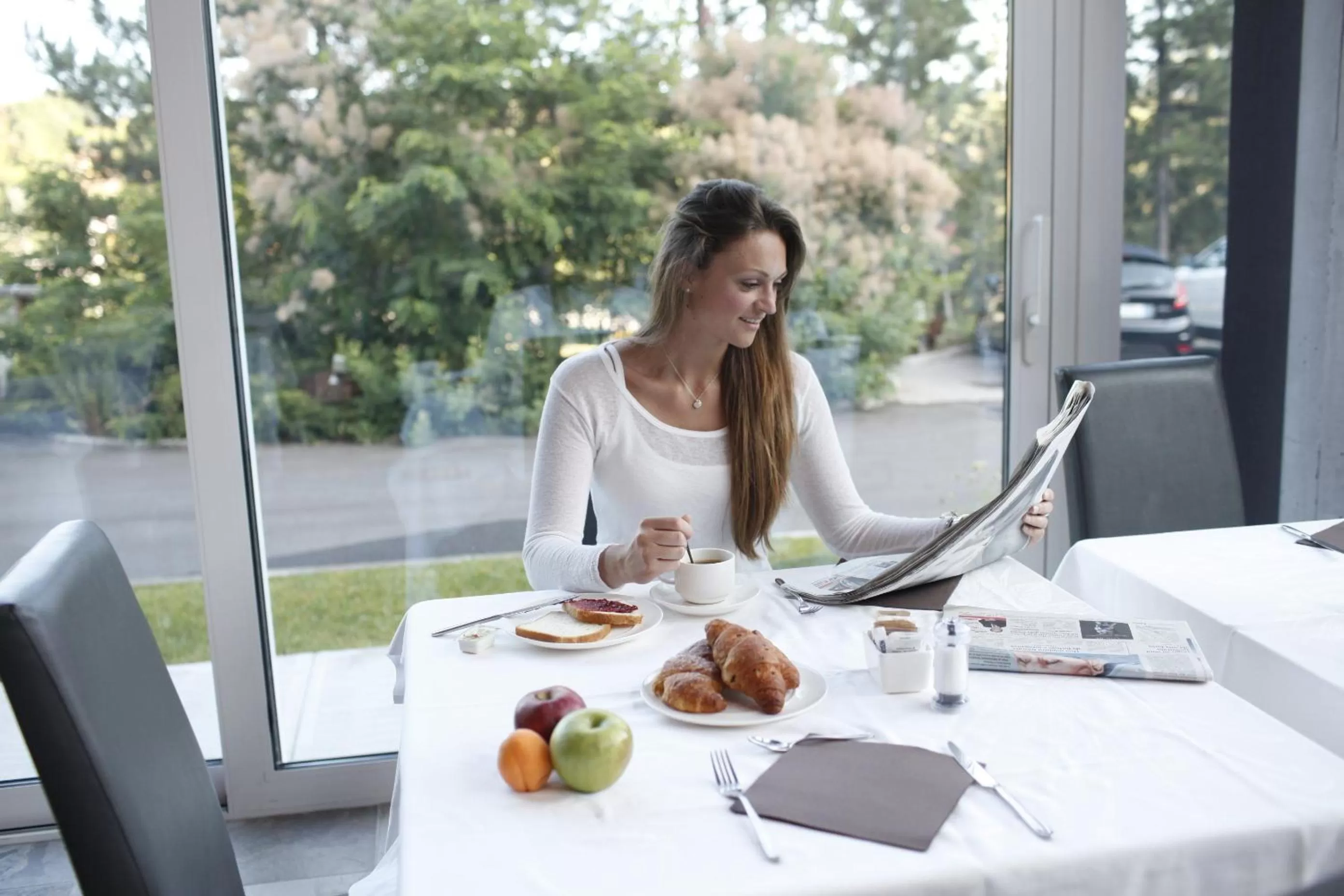 Restaurant/places to eat in Admiral Park Hotel by Falco D'Oro Hotels