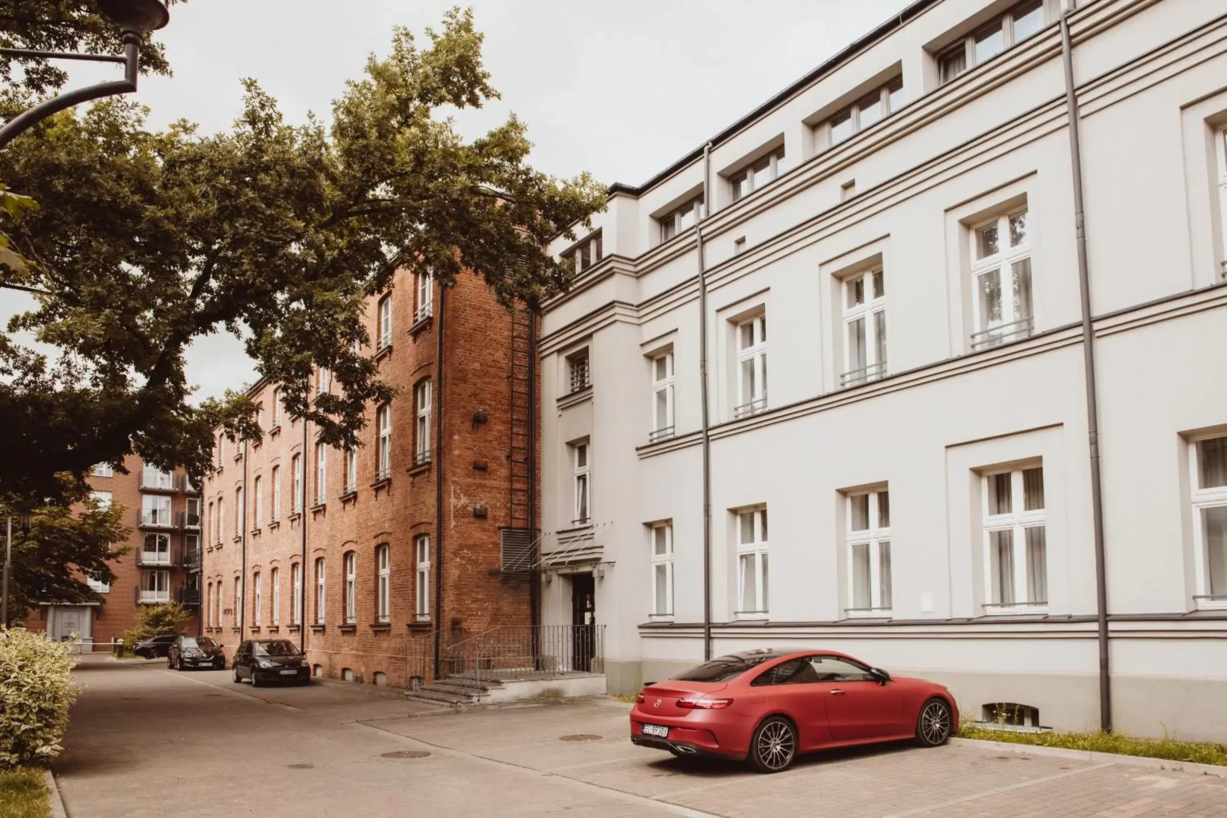 Parking, Neighborhood in Hotel Tobaco Łódź