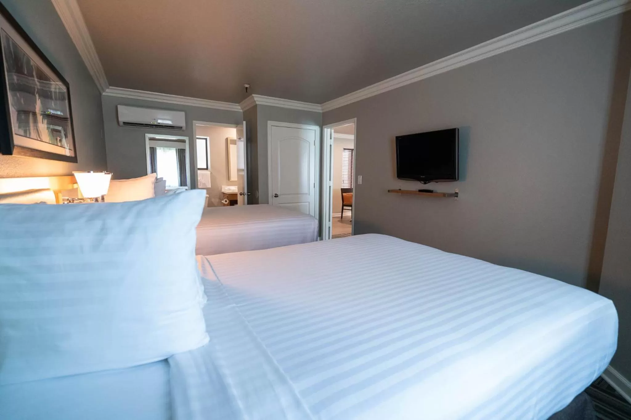 Bedroom, Bed in Alexis Park All Suite Resort