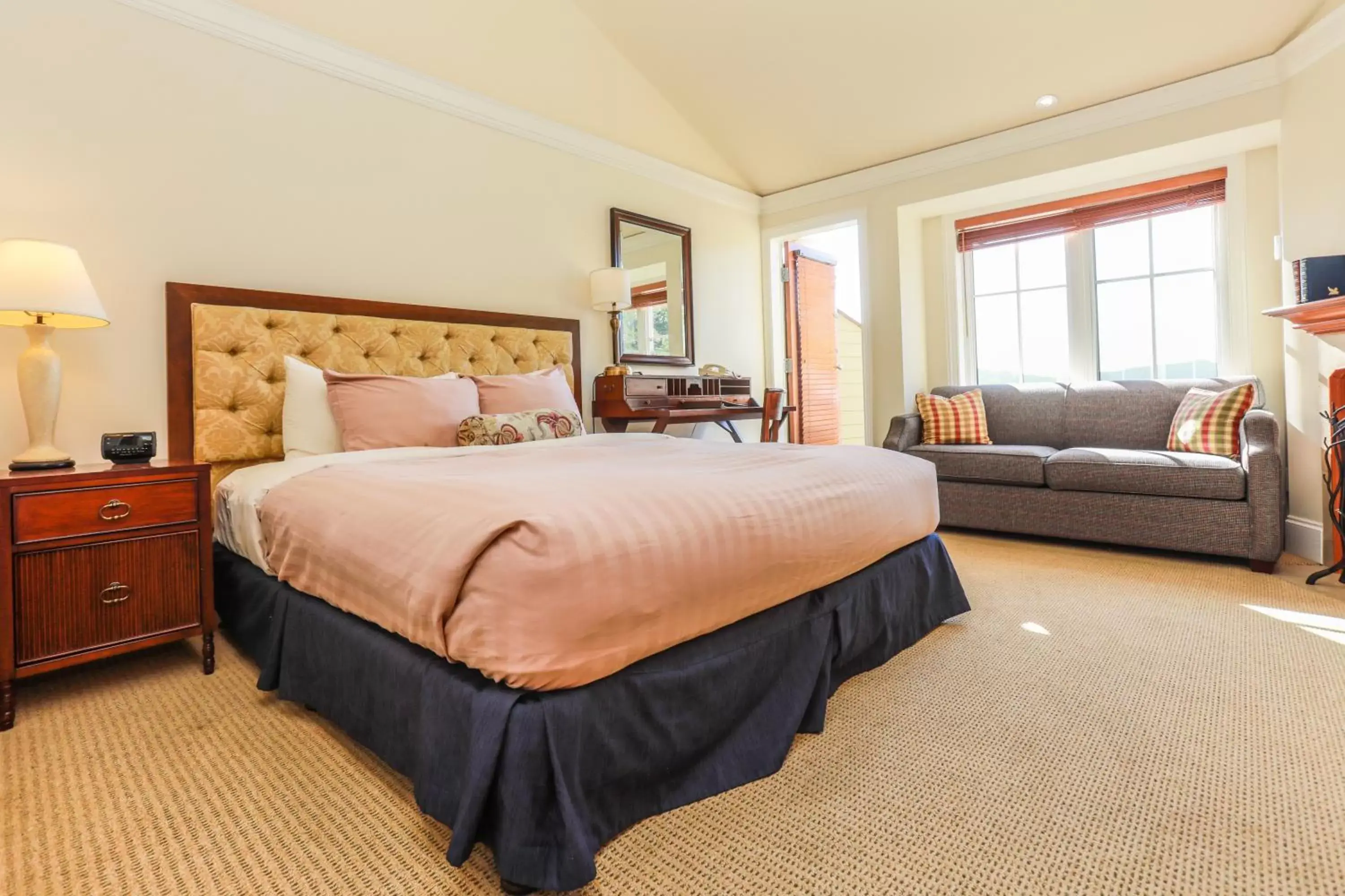 Pets, Bed in Poets Cove Resort & Spa