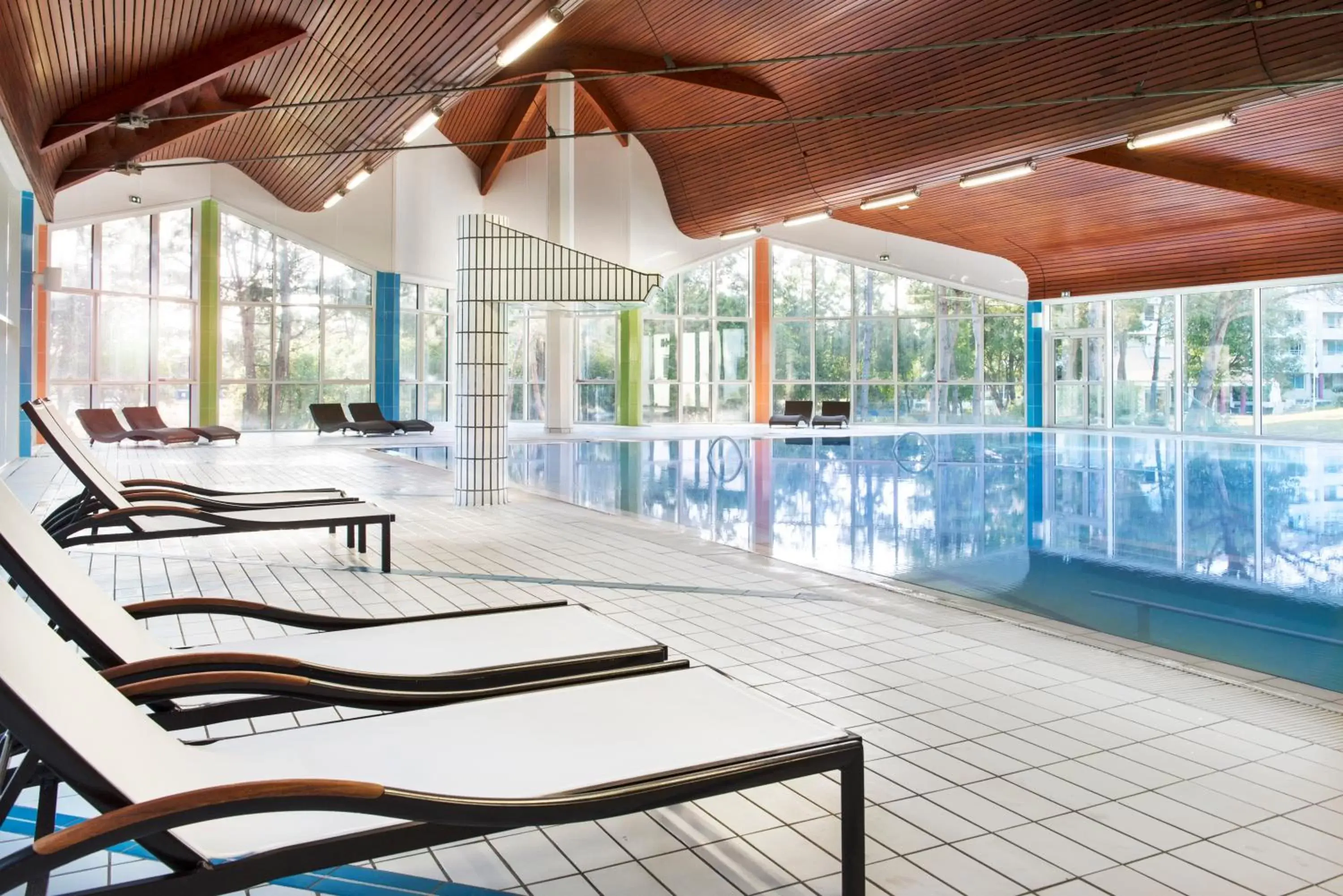 Swimming Pool in Résidence Valdys Thalasso & Spa - les Pins