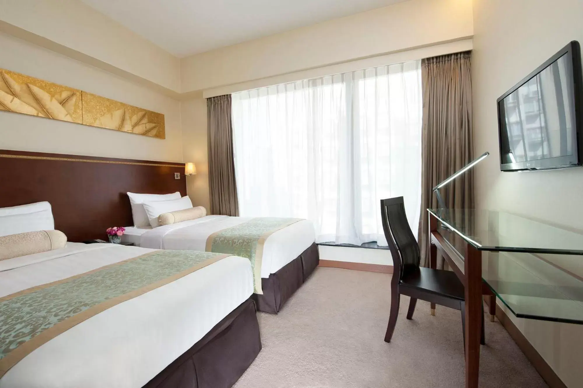 Bed in Brighton Hotel Hong Kong