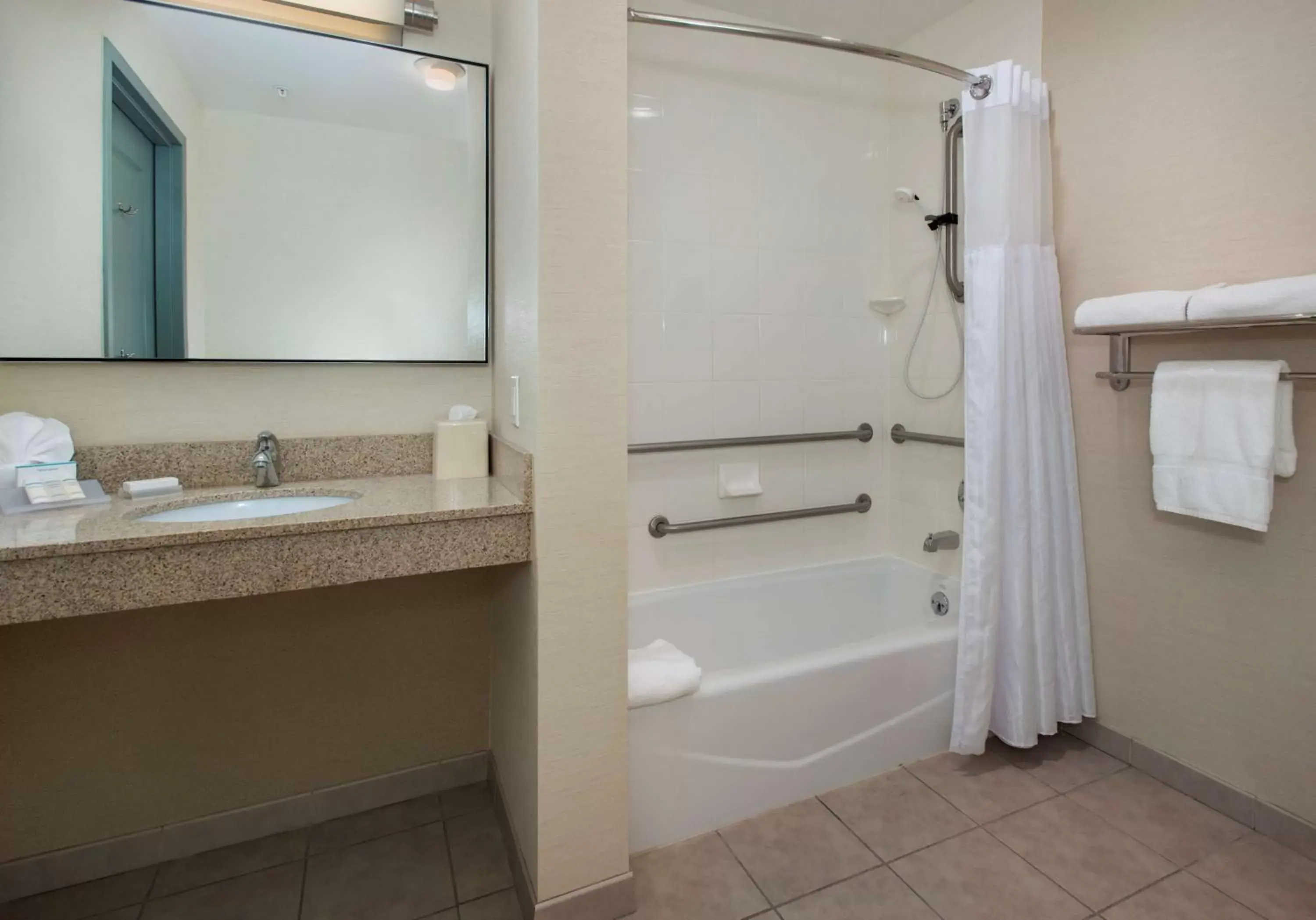 Bathroom in Hilton Garden Inn Albany Medical Center