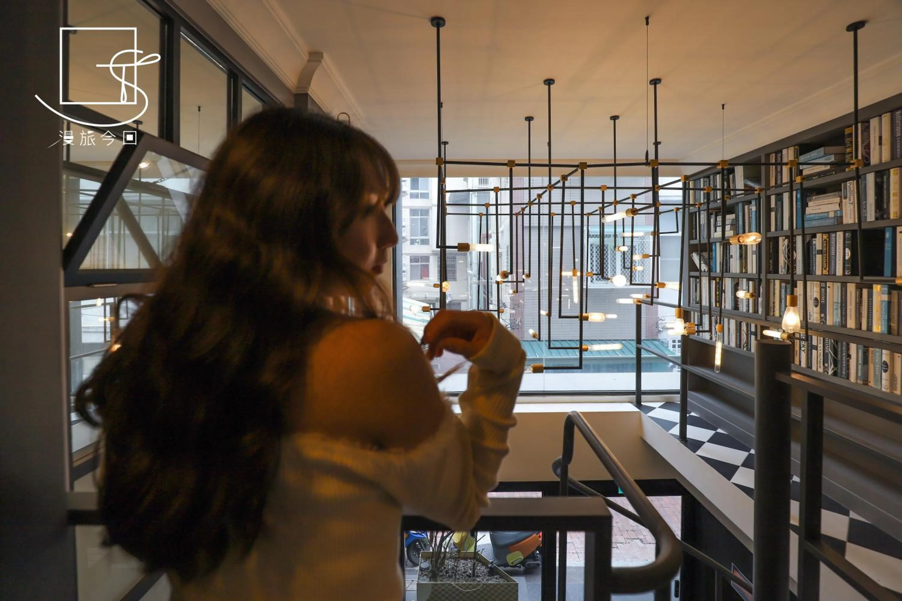 Restaurant/places to eat in Slow Town Hotel-Konkai