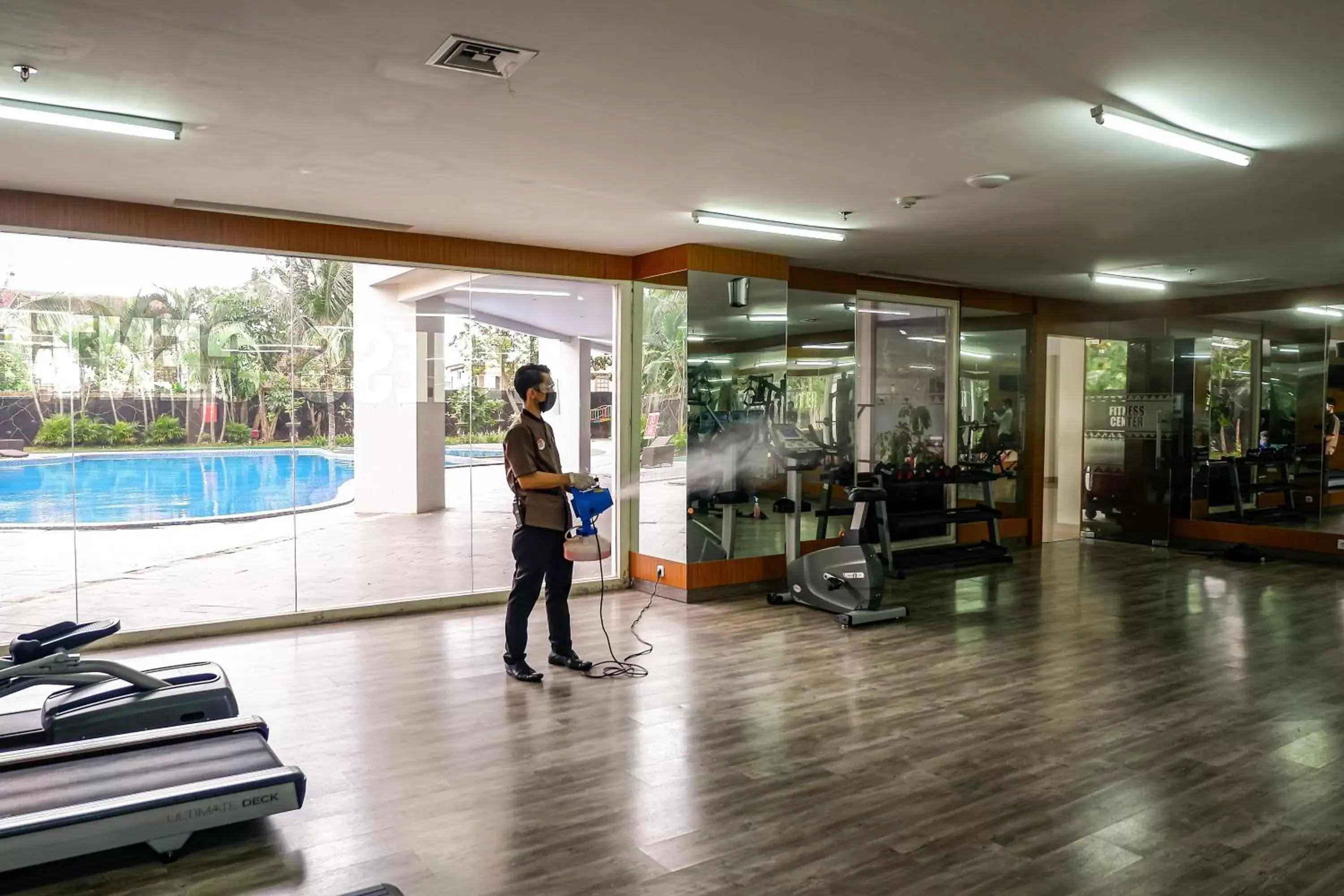 Fitness centre/facilities in Swiss-Belhotel Lampung