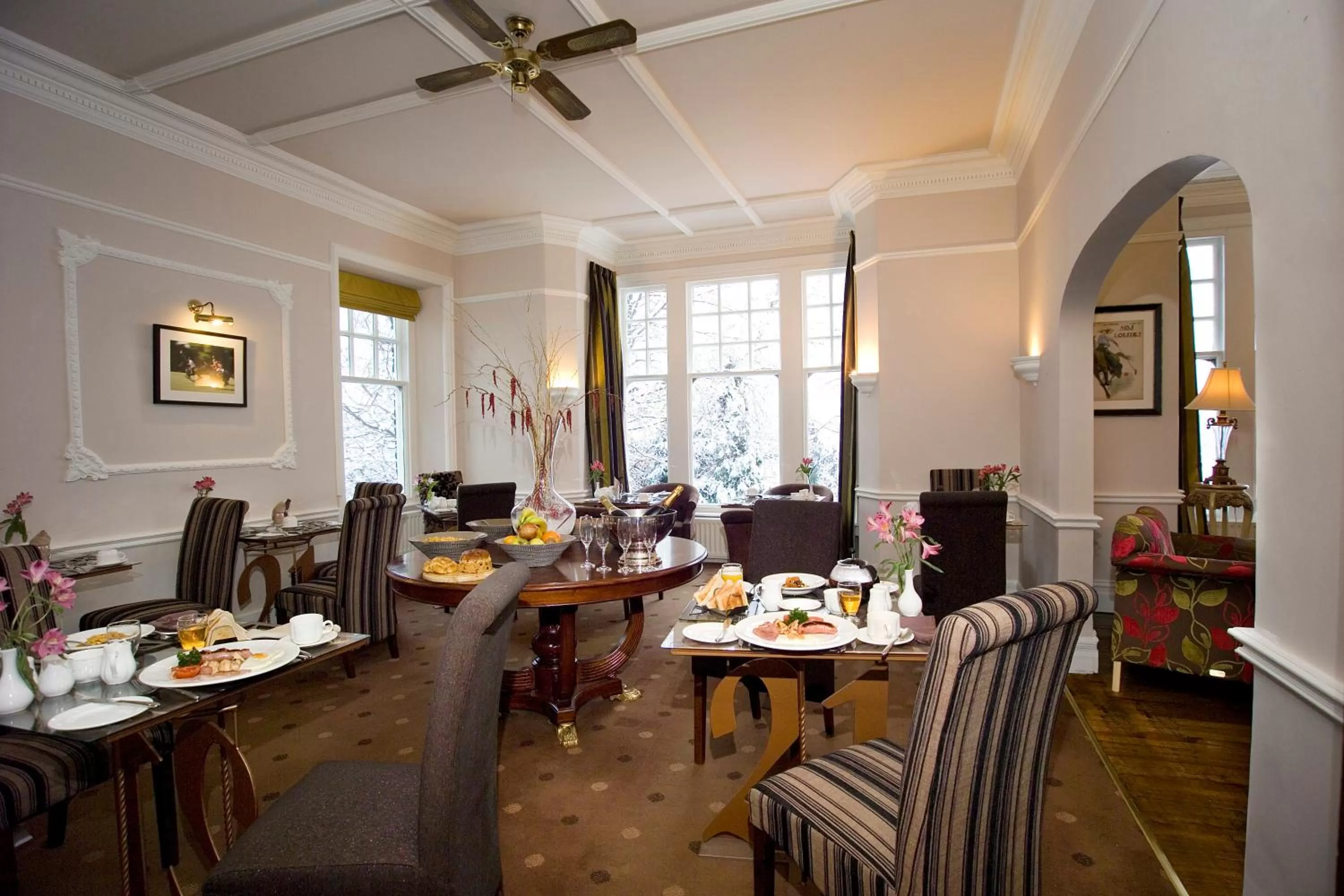 Restaurant/places to eat in Windermere Boutique Hotel Spa Suites & Hot Tubs
