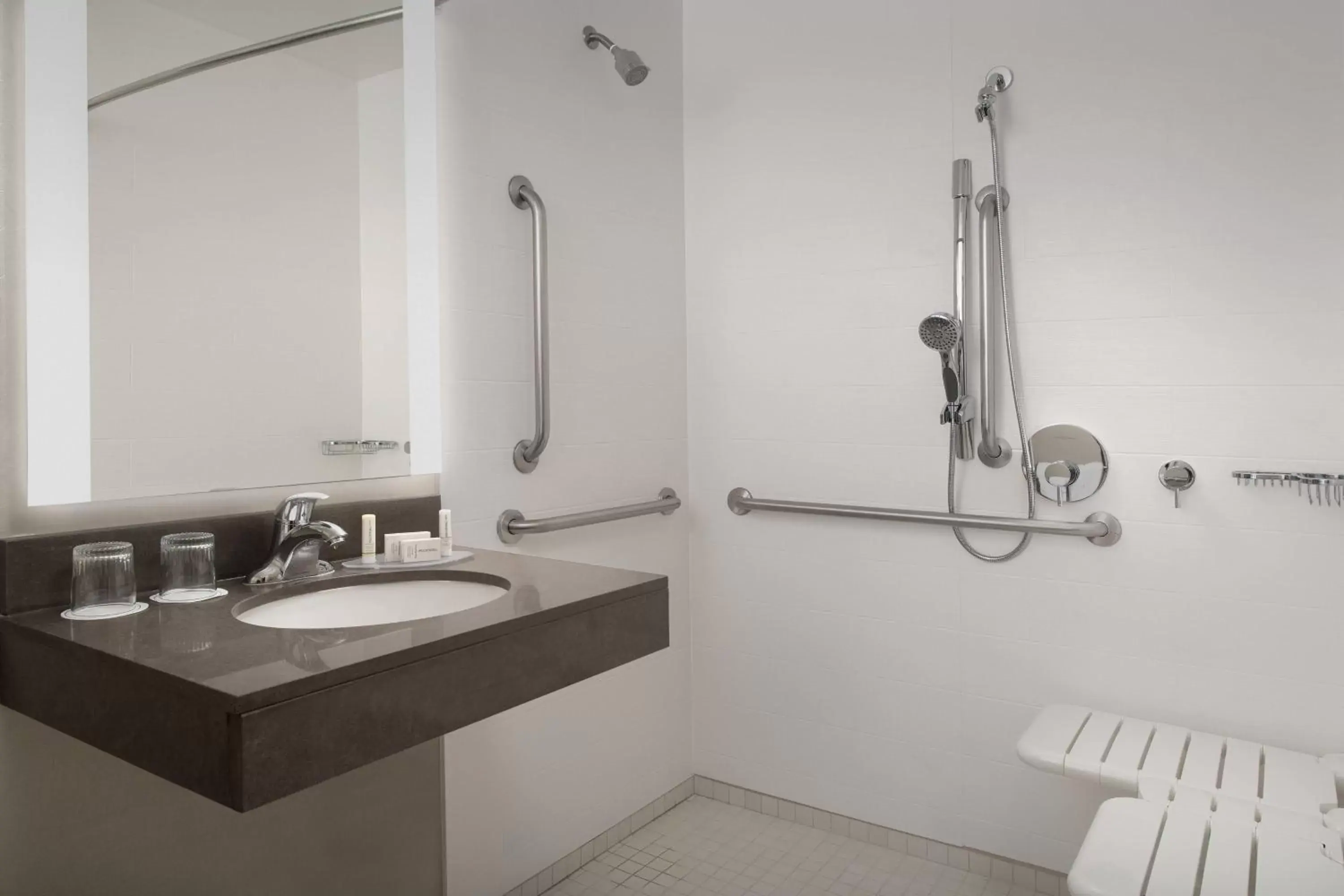 Bathroom in SpringHill Suites by Marriott Portland Hillsboro