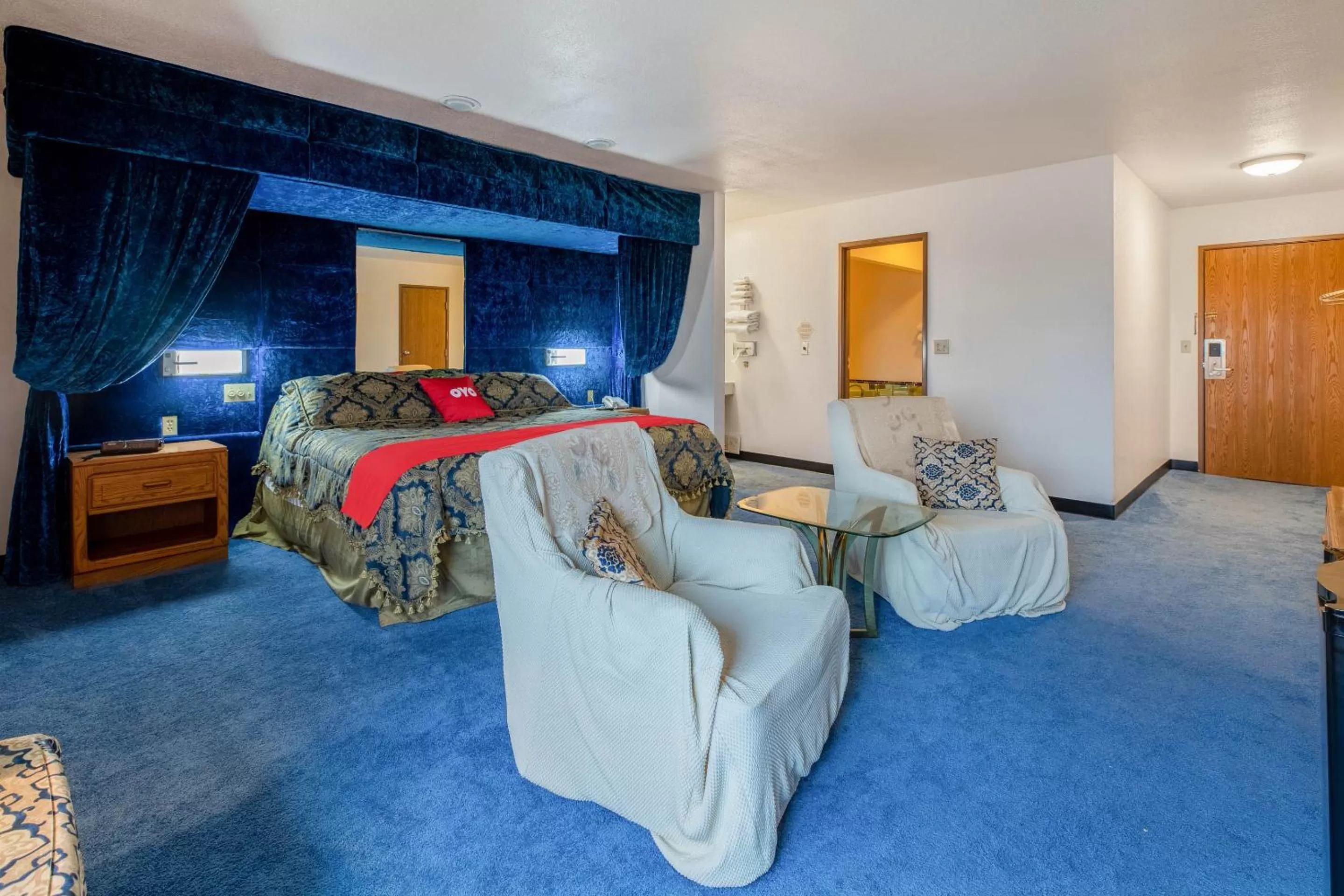 Photo of the whole room in OYO Hotel Chesaning Route 52 & Hwy 57