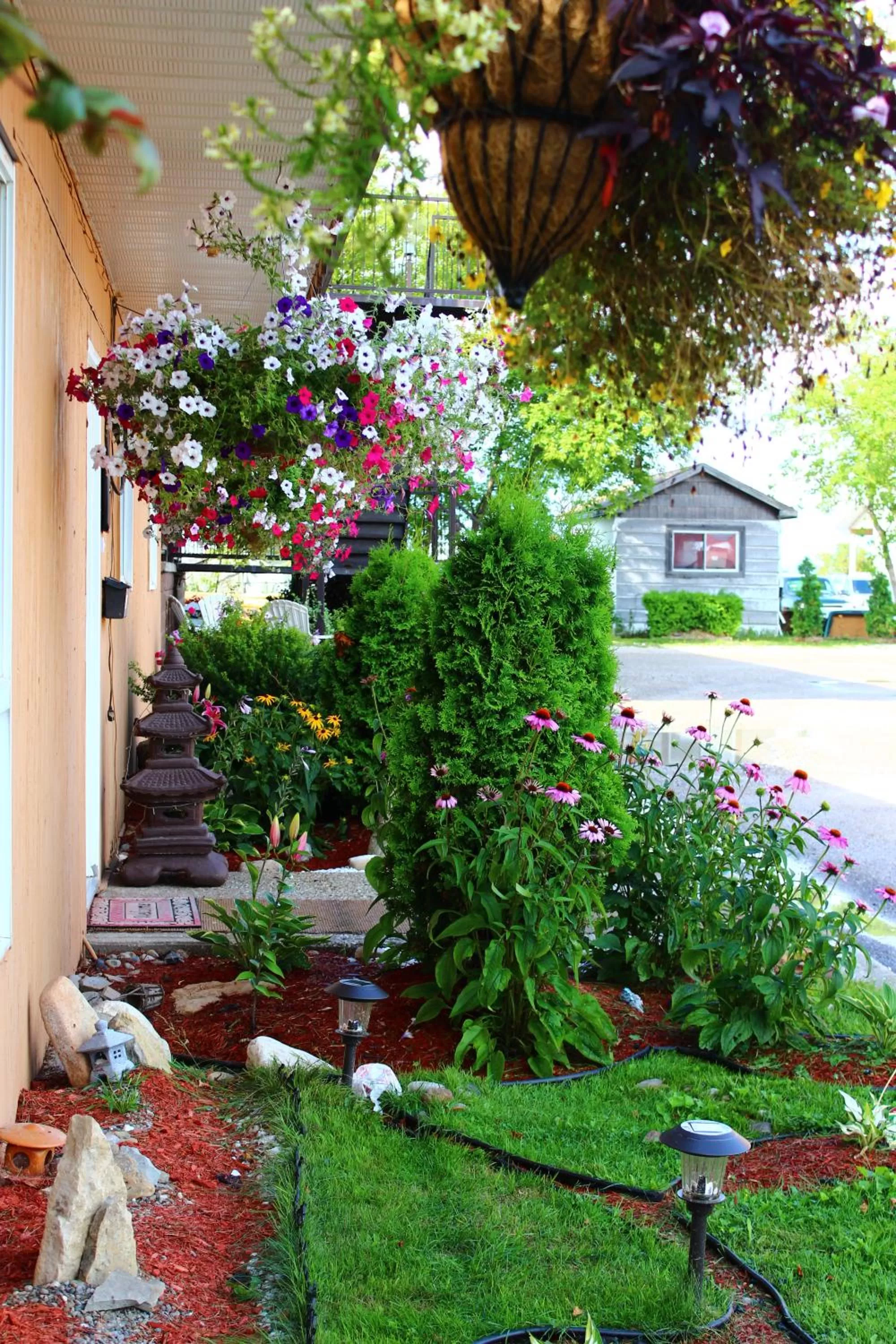 Facade/entrance in Hawberry Motel