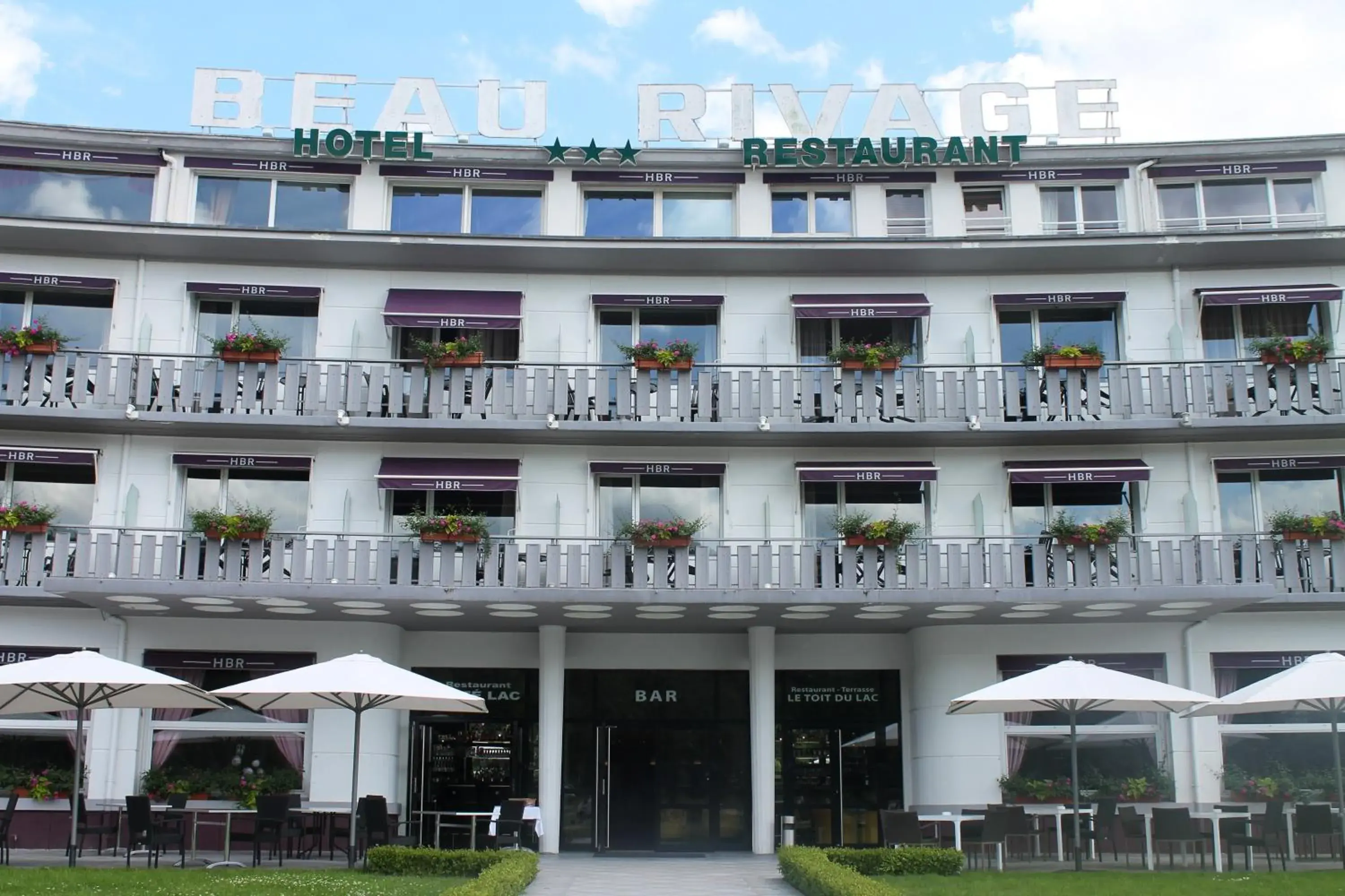 Facade/entrance, Property Building in Hôtel Le Beau Rivage