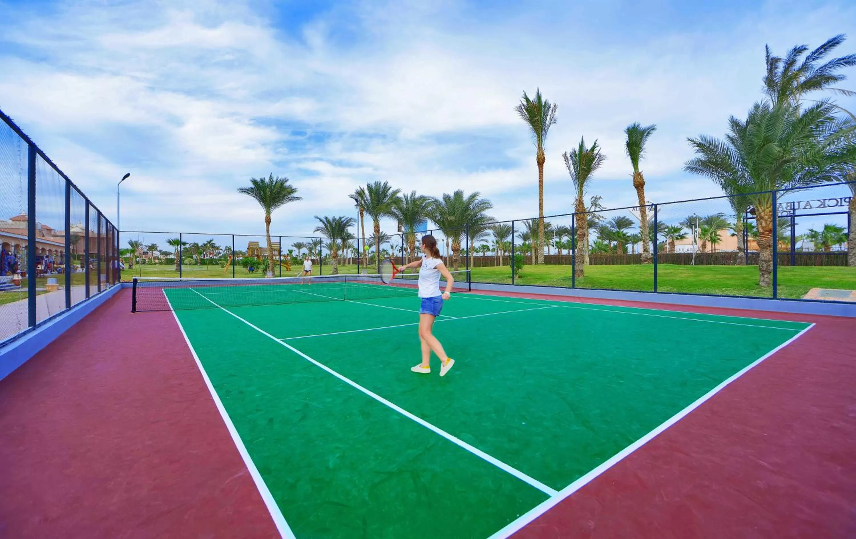 Tennis court in Pickalbatros Aqua Park Resort - Hurghada