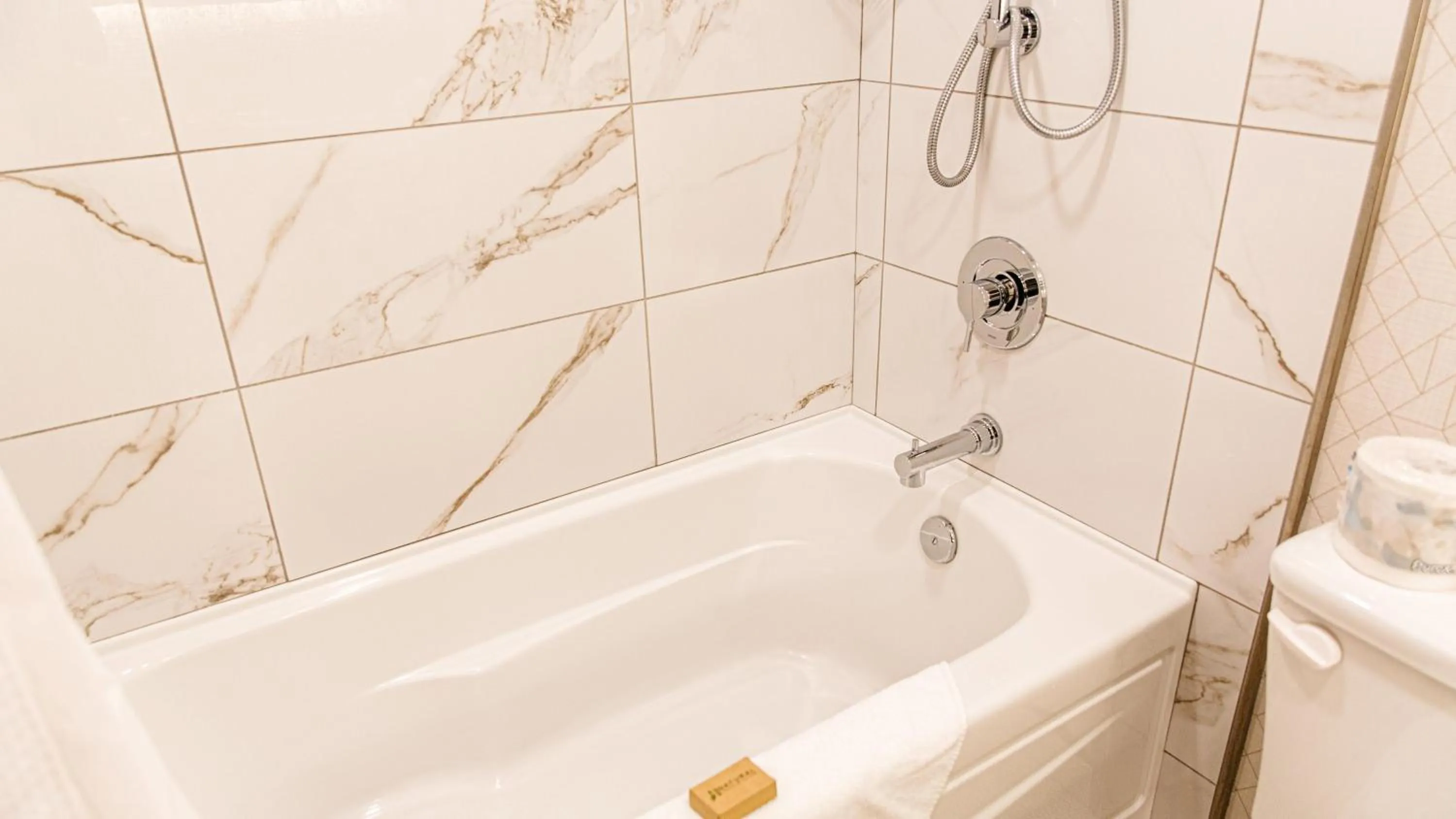 Shower in Mountaineer Lodge