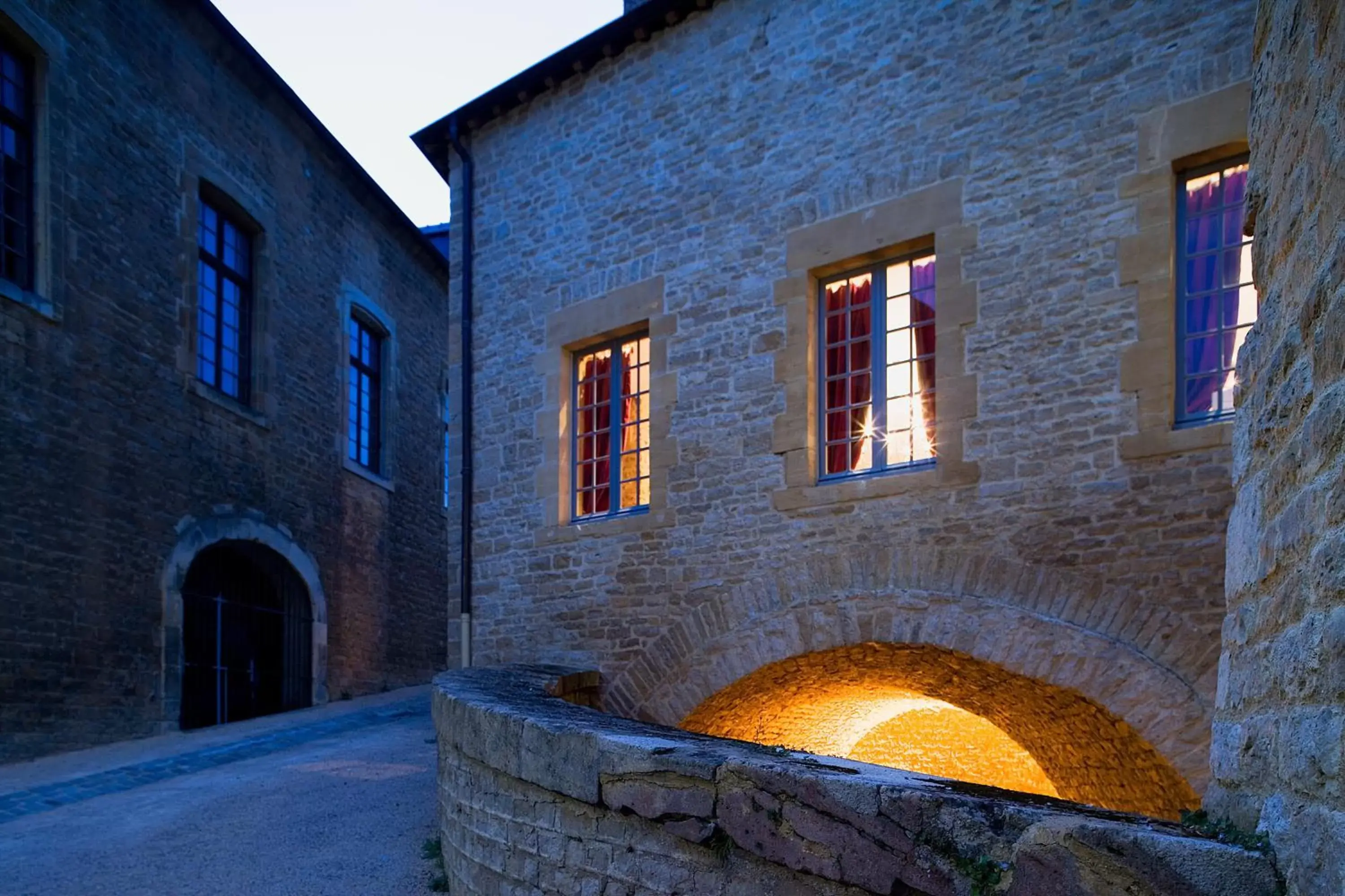 Facade/entrance, Property Building in Hôtel Le Château Fort de Sedan