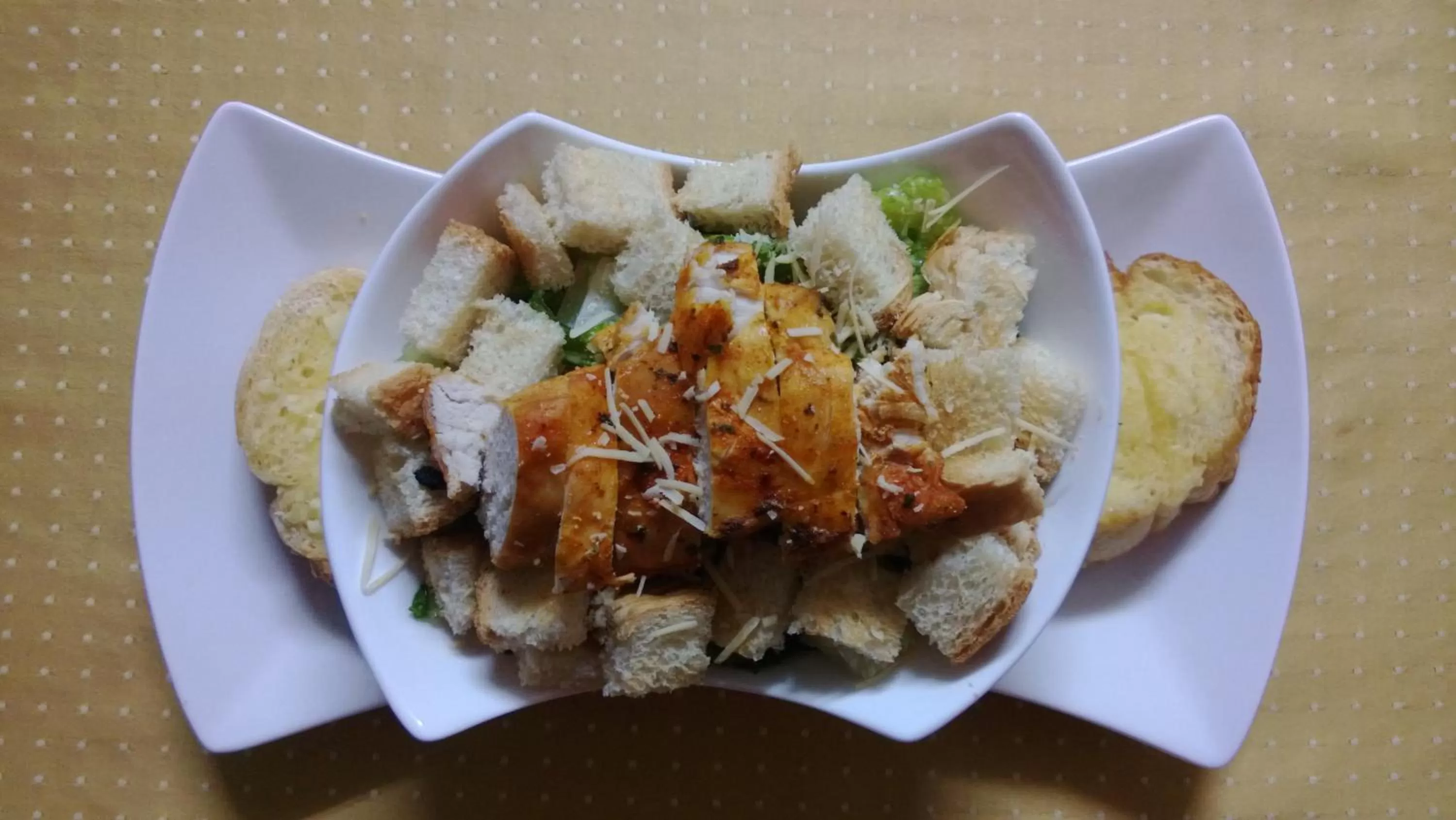 Food and drinks in The Red Hut Inn