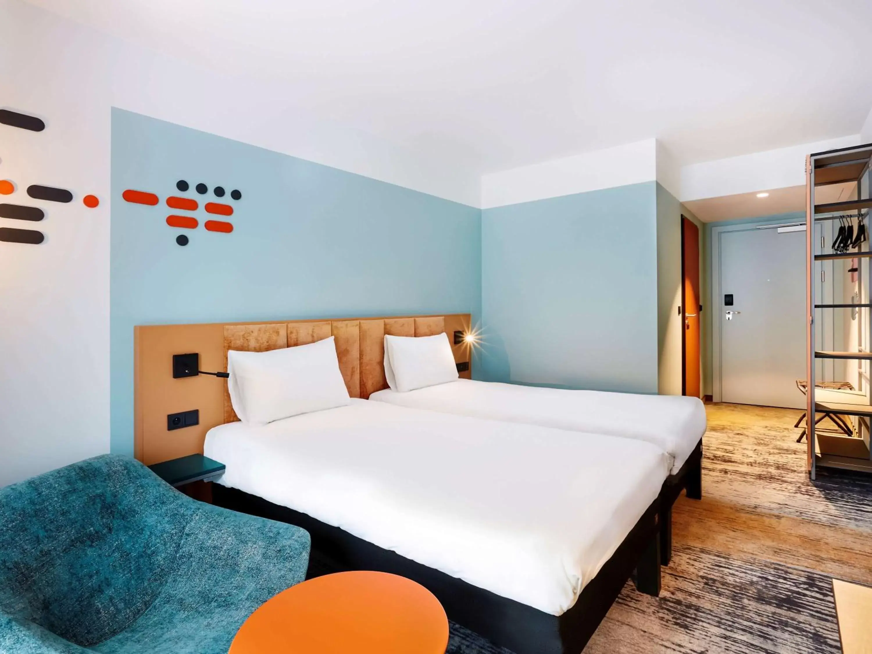 Photo of the whole room, Bed in ibis Styles Kraków Centrum Photo of the whole room, Bed in ibis Styles Kraków Centrum