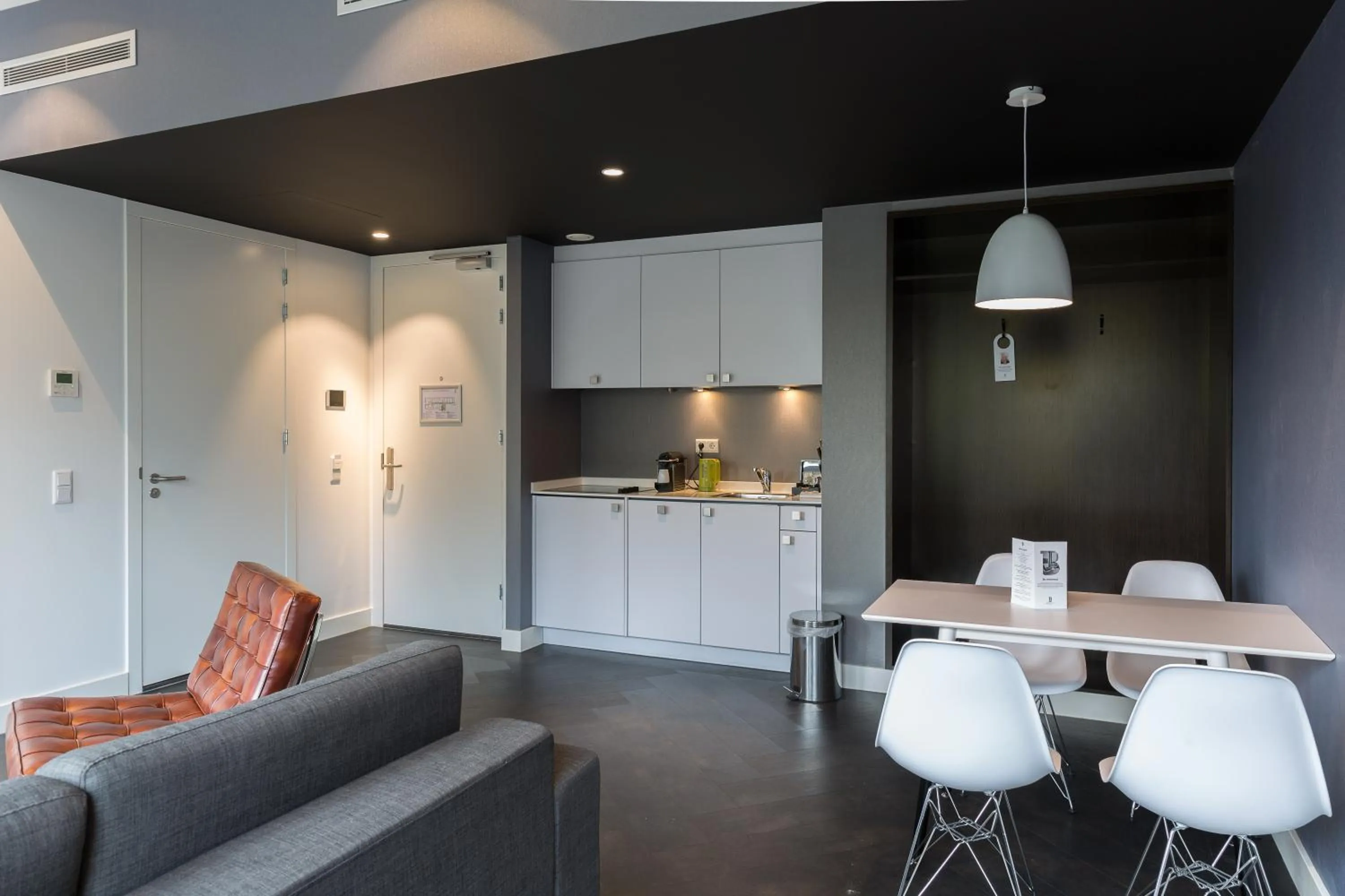 Kitchen or kitchenette in B-aparthotel Kennedy