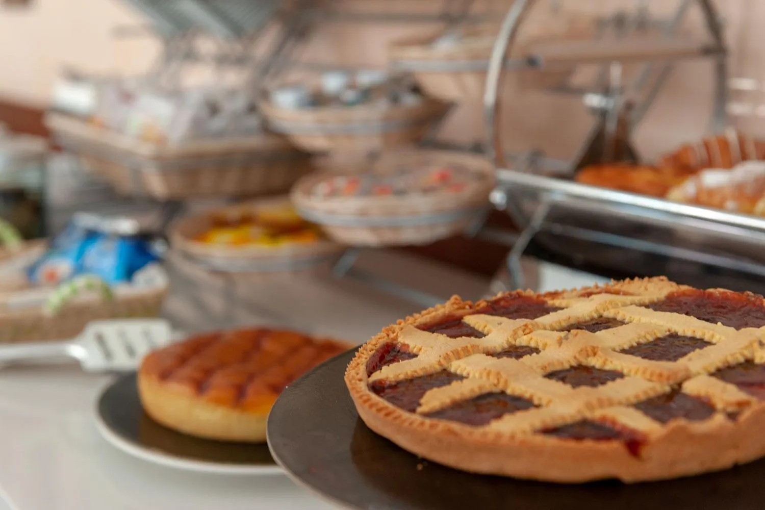 Buffet breakfast in Hotel Mondial