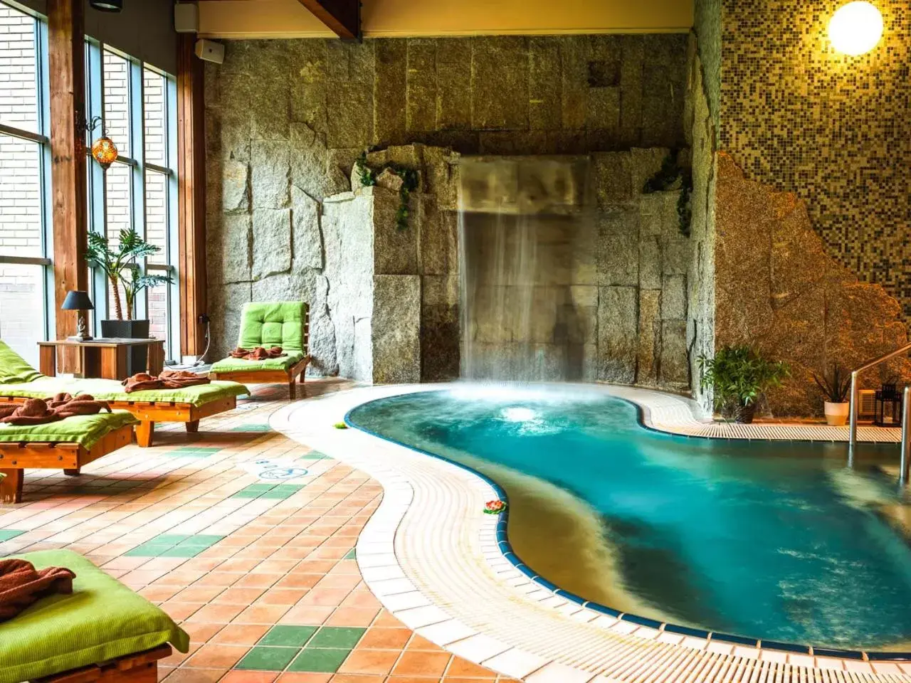 Hot Tub, Swimming Pool in Hotel Mrągowo Resort&Spa