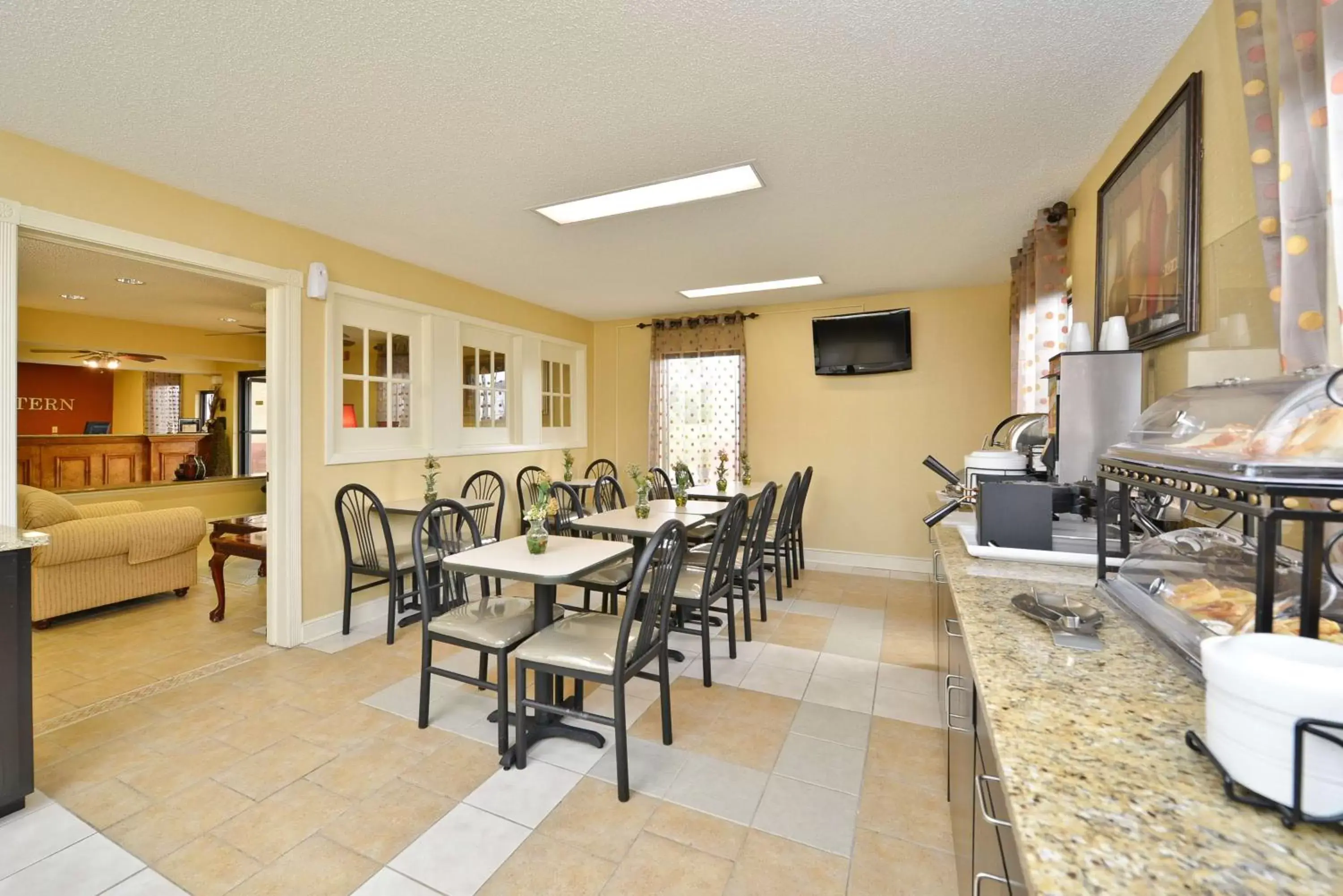 Restaurant/places to eat, Dining Area in Best Western Greenville Inn