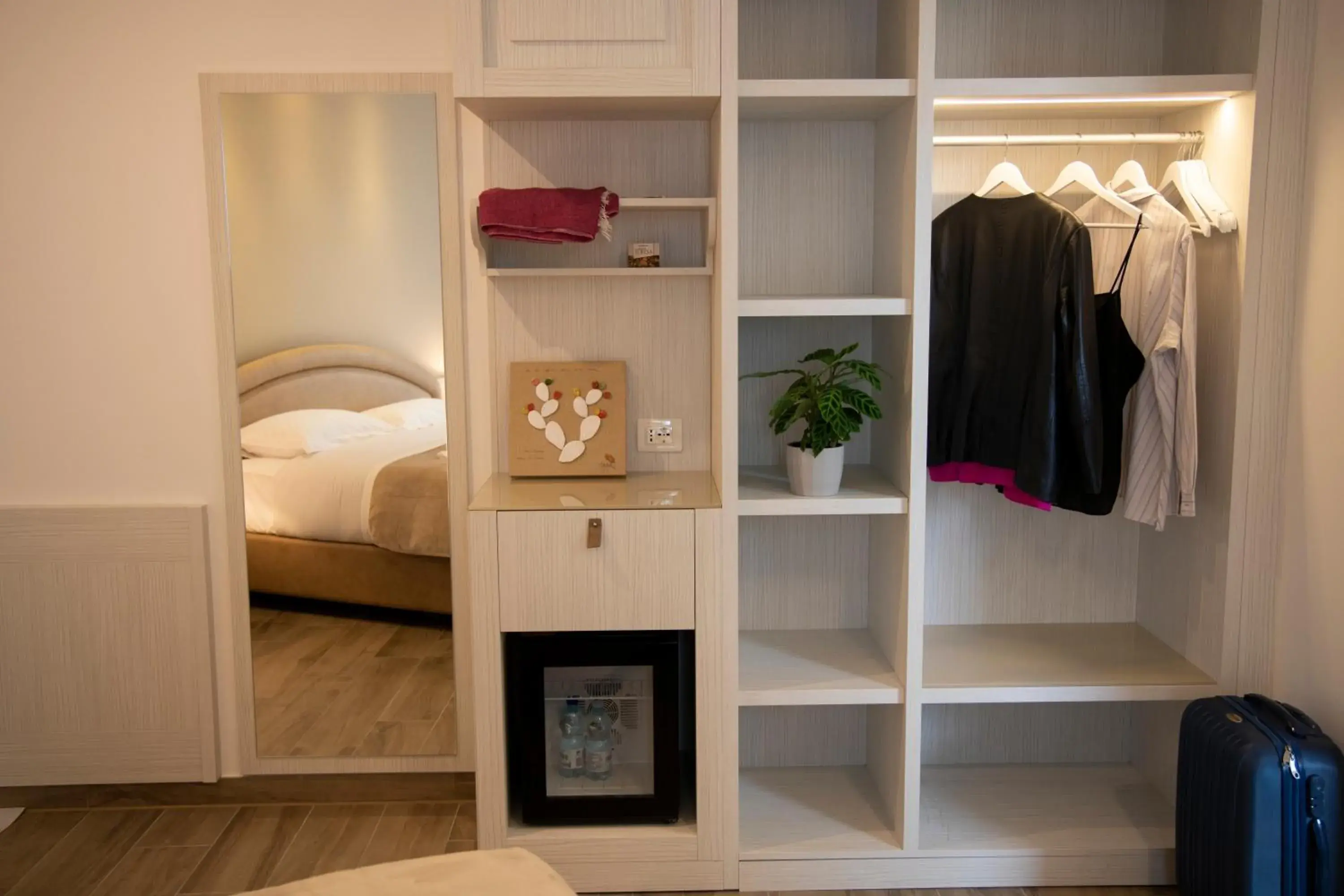 wardrobe in Hotel Adriatico