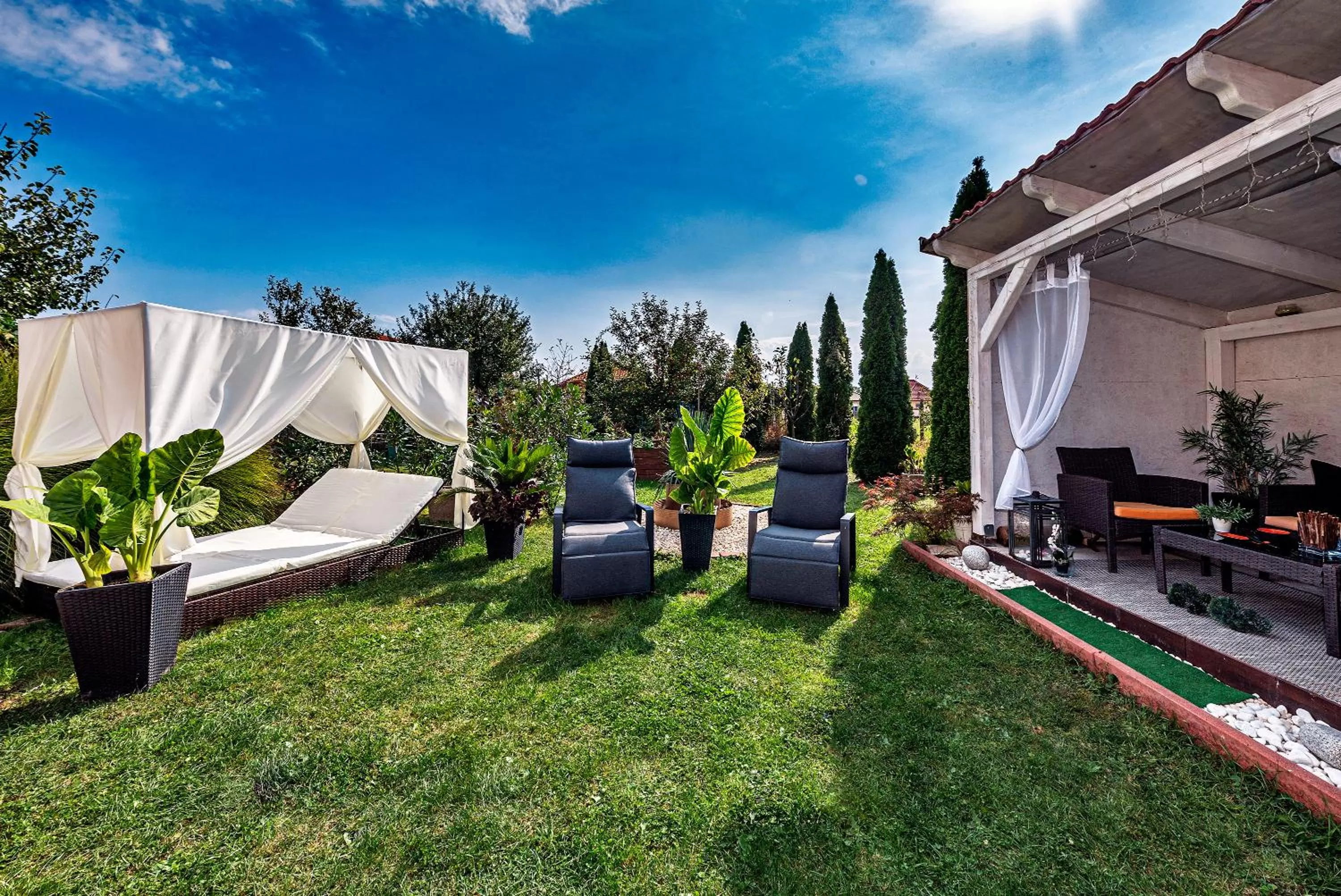 Garden in Vintiamo Apartmanok