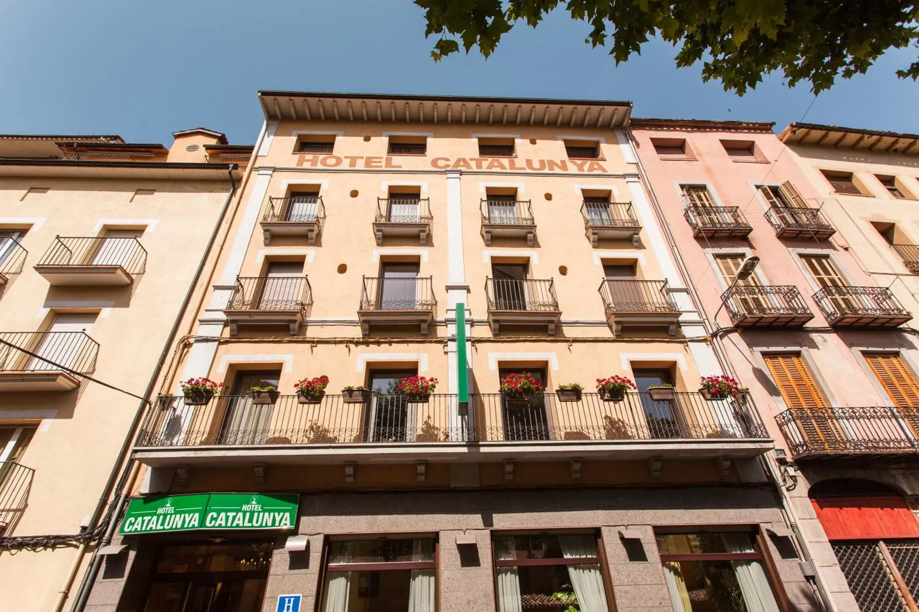 Facade/entrance, Property Building in Hotel Catalunya Ribes de Freser