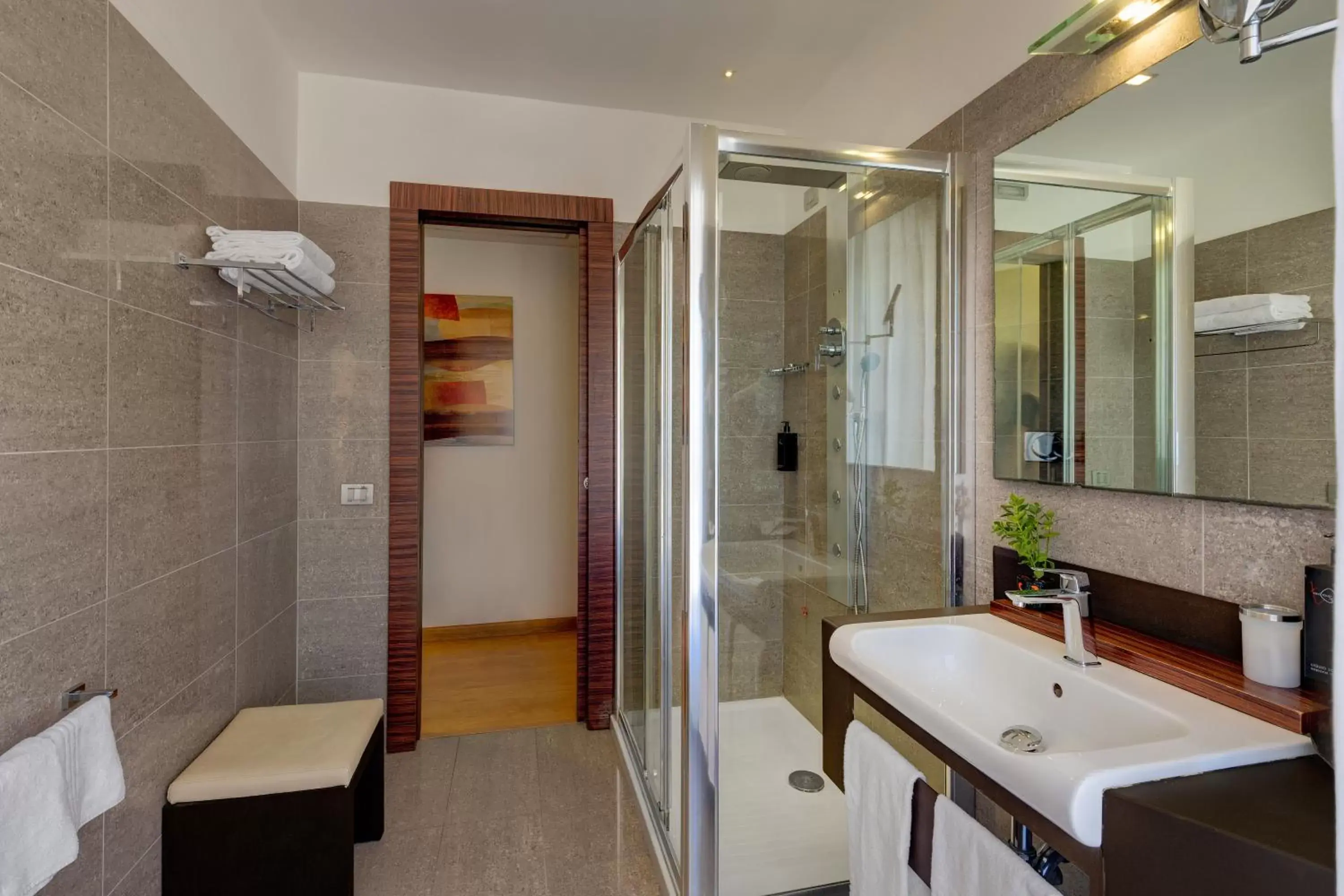 Shower, Bathroom in Trevi Collection Hotel - Gruppo Trevi Hotels