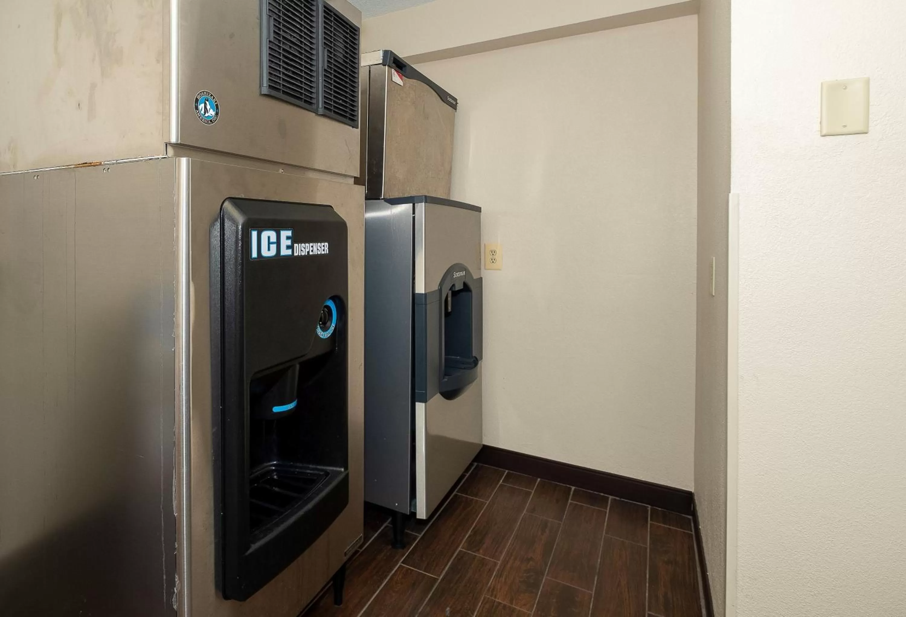 Other in Red Roof Inn Mt Laurel