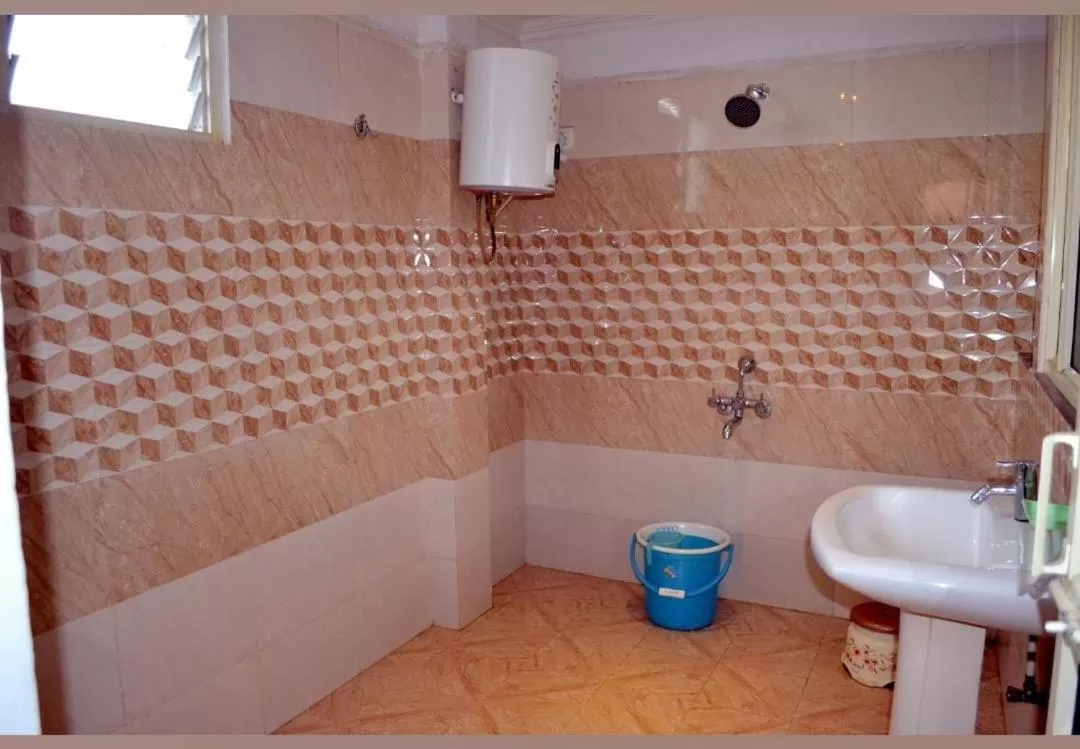 Toilet in Hotel Rock View