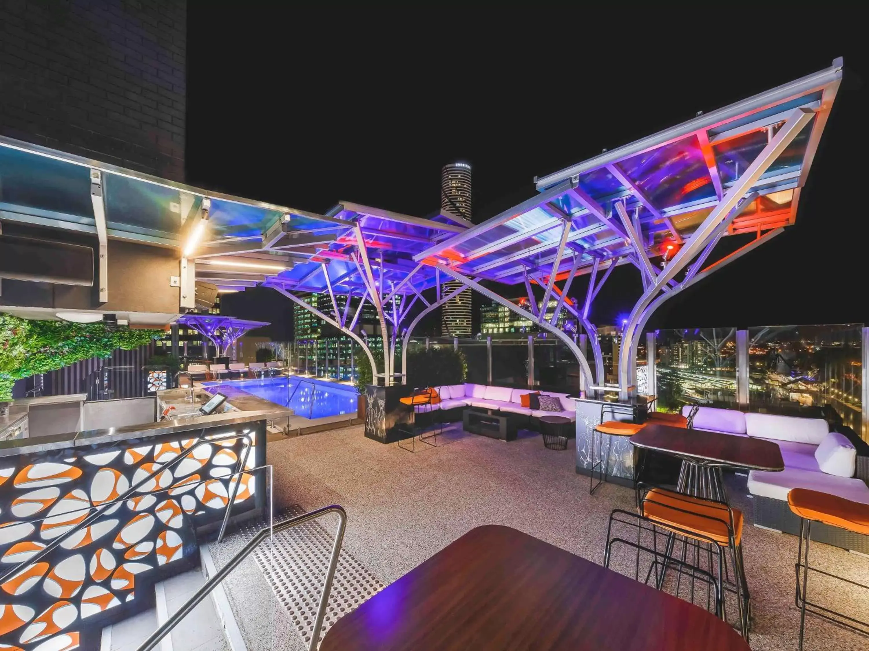 Lounge or bar in Pullman Brisbane King George Square