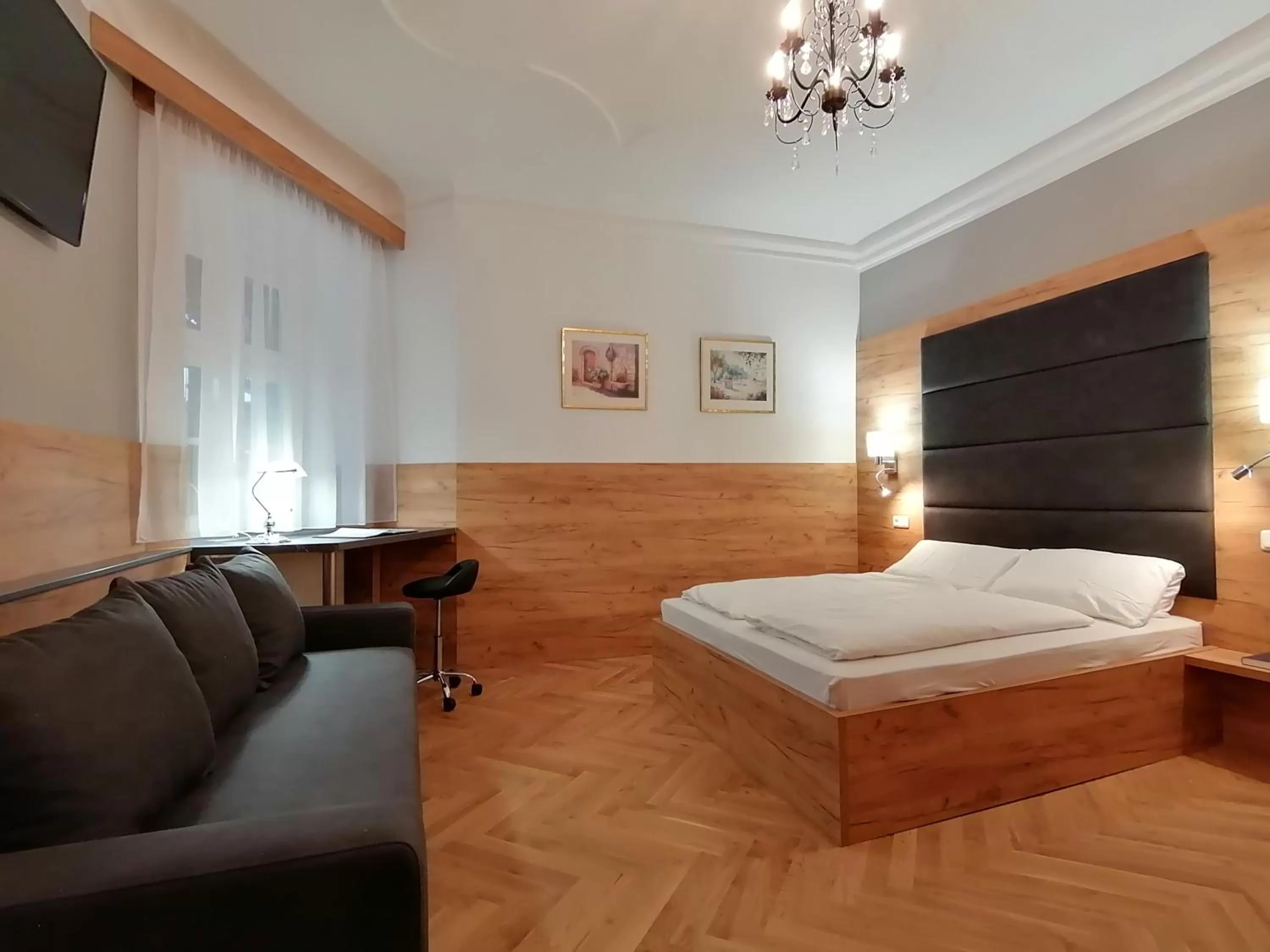 Bedroom, Bed in GOLDEN STAR - Premium Apartments