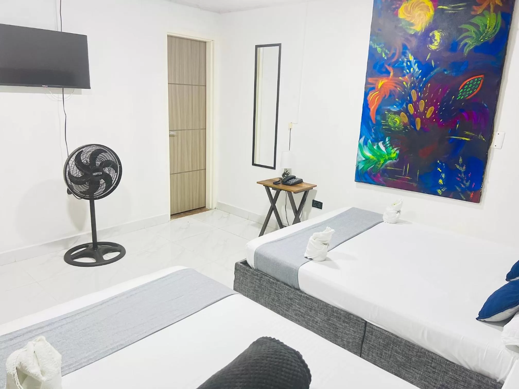 Photo of the whole room, Bed in La Forêt de Café Hotel