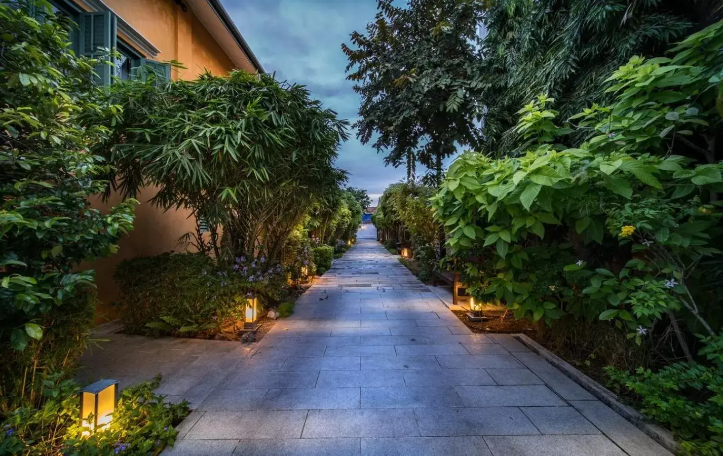 Garden in Yeng Keng Hotel