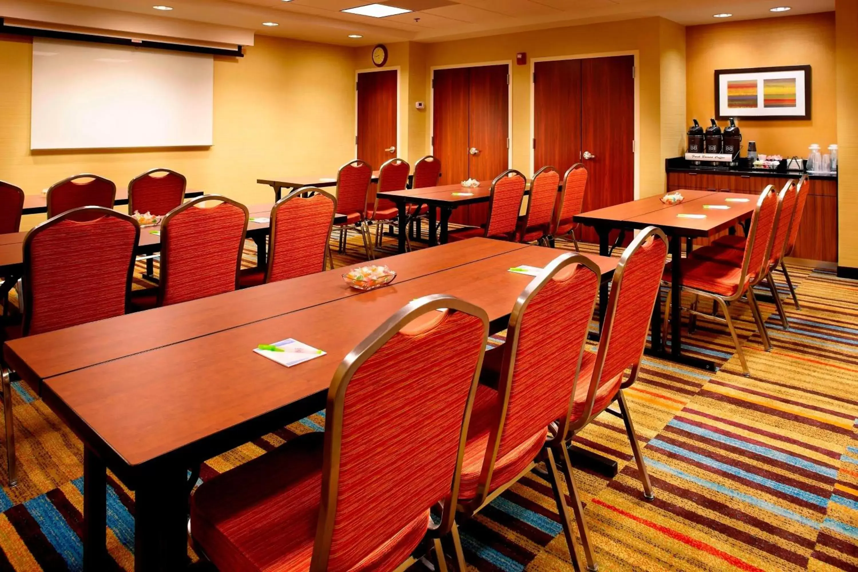 Meeting/conference room in Fairfield Inn by Marriott East Rutherford Meadowlands